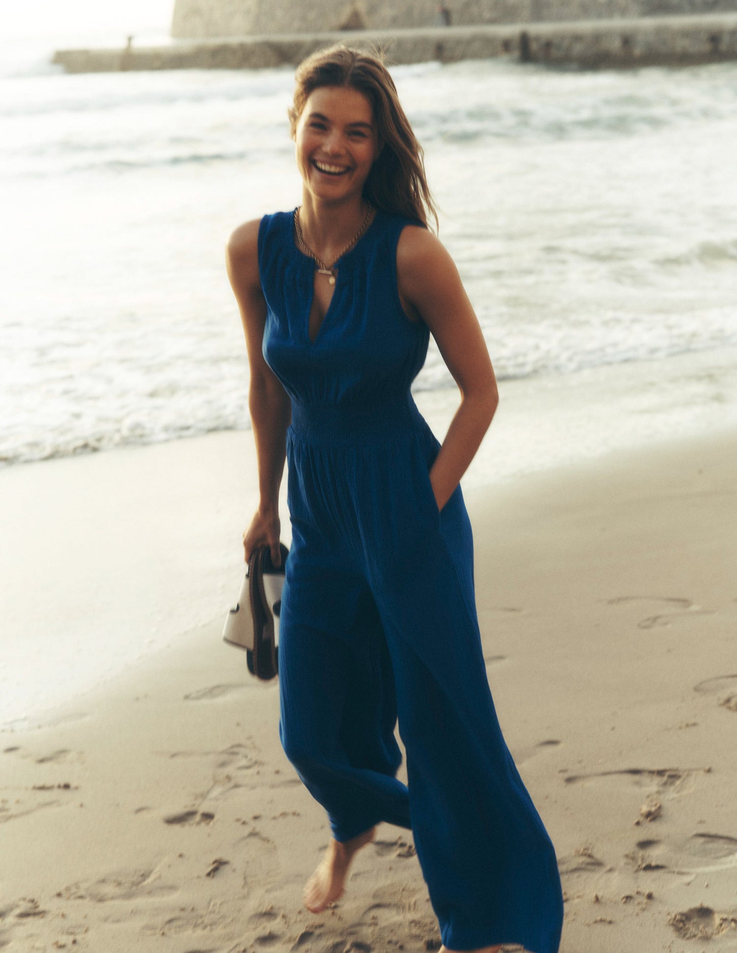 Gesmokter Doppeltuch-Jumpsuit-Leuchtendes Blau
