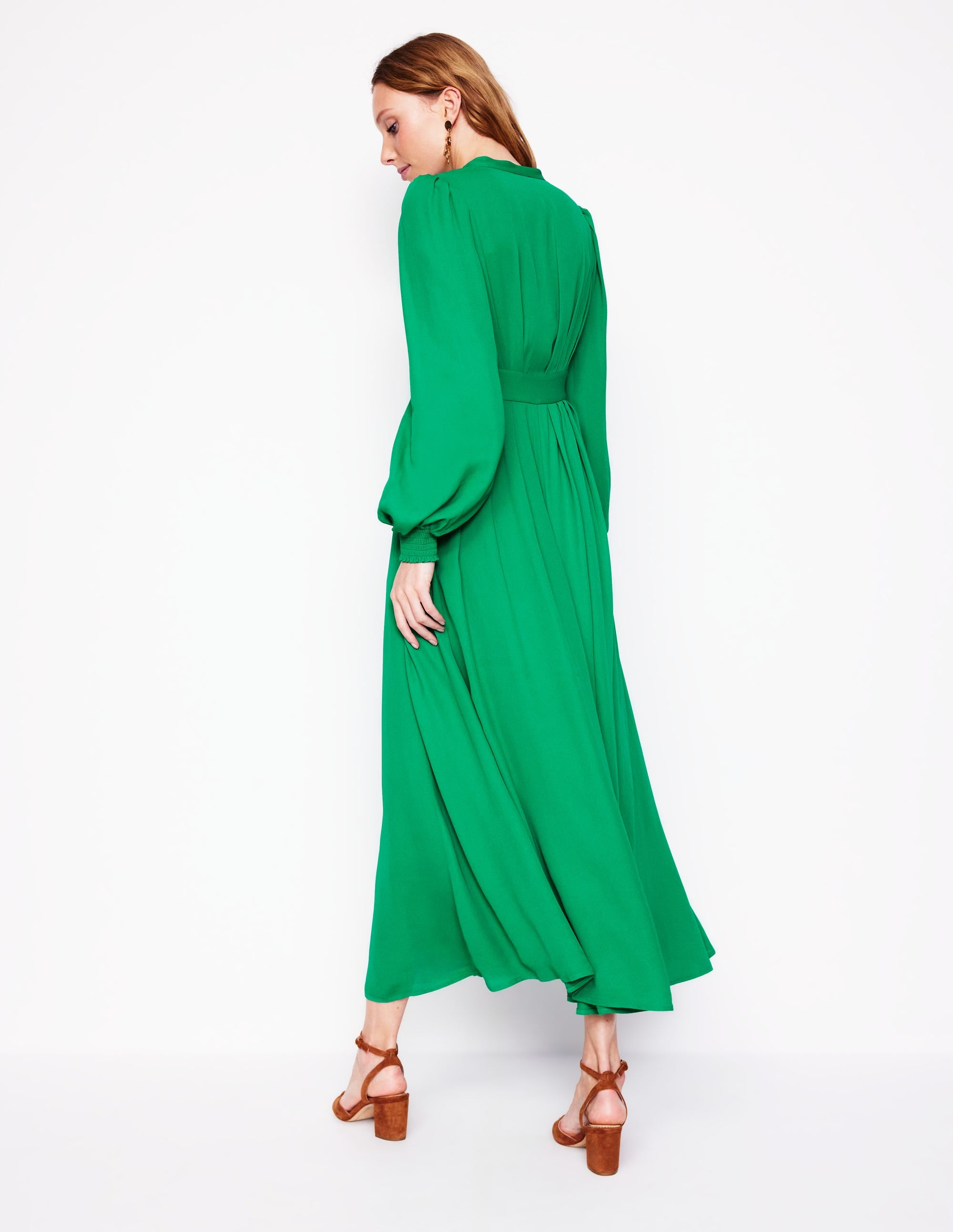 Blousonkleid mit Faltendetail-Grünes Tamburin - Image 3