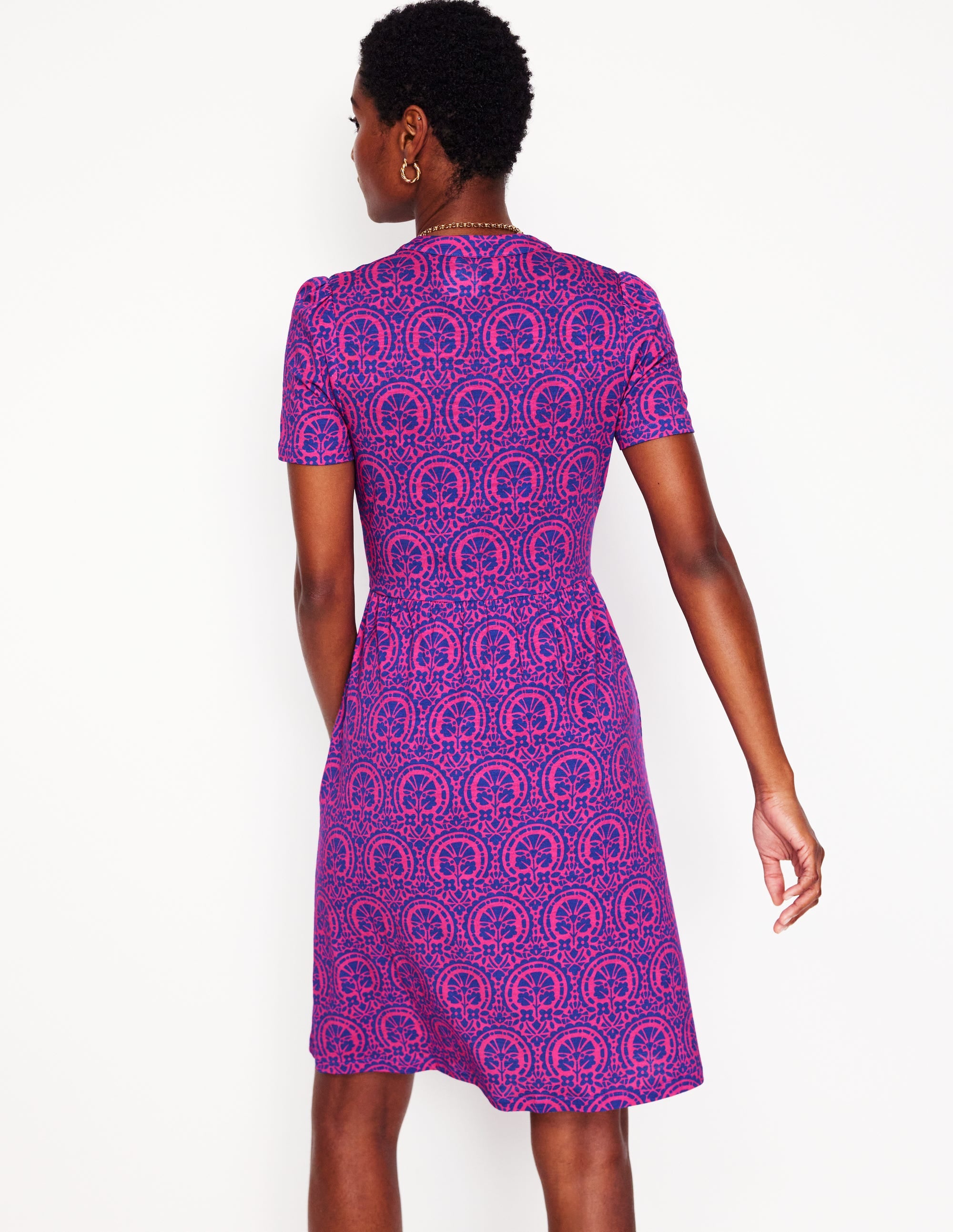 Robe Naomi à manches courtes-Motif Elaborate Stamp rose pivoine - Image 3