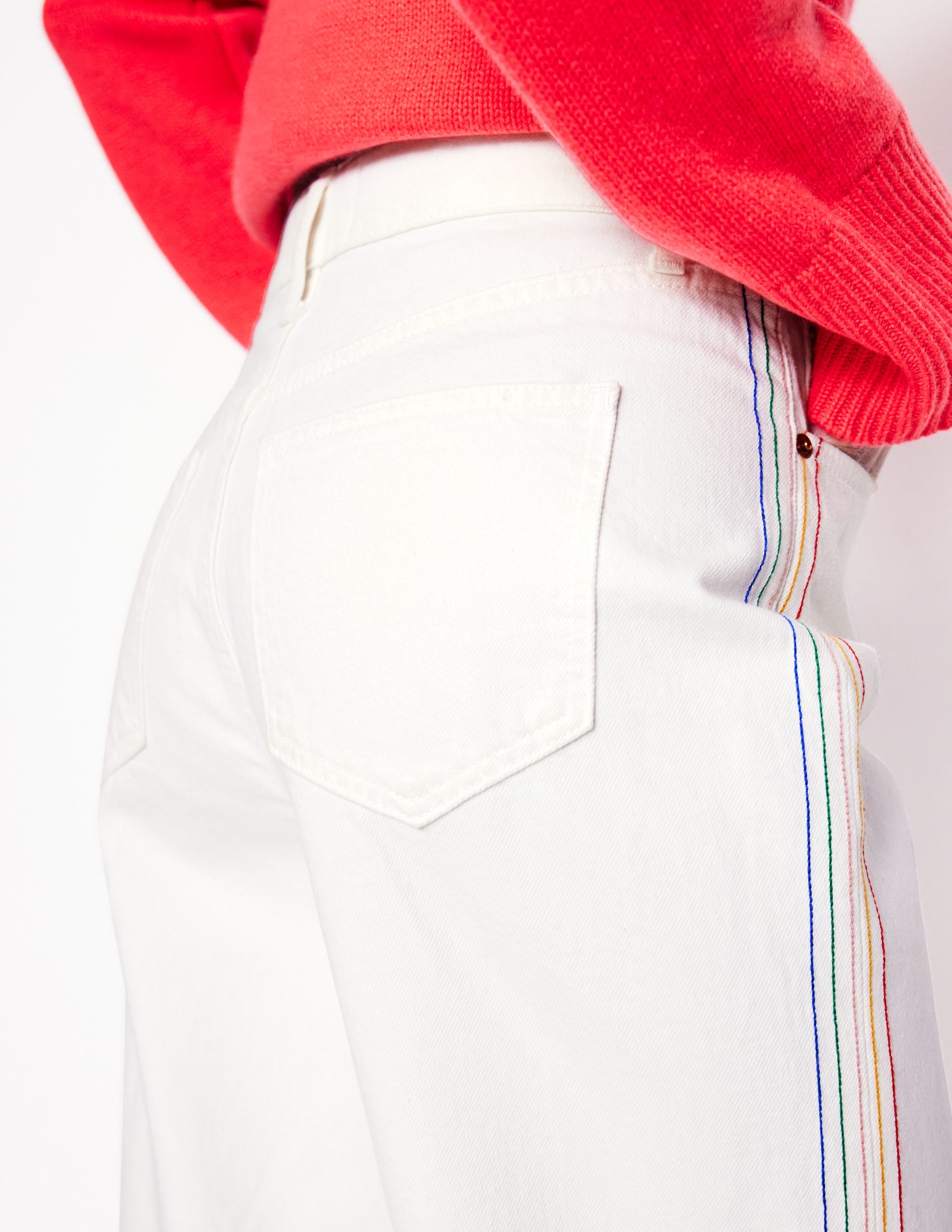 Kurze Jeans mit hohem Bund und geradem Beinschnitt-Cremeweiß mit Stickerei - Image 4