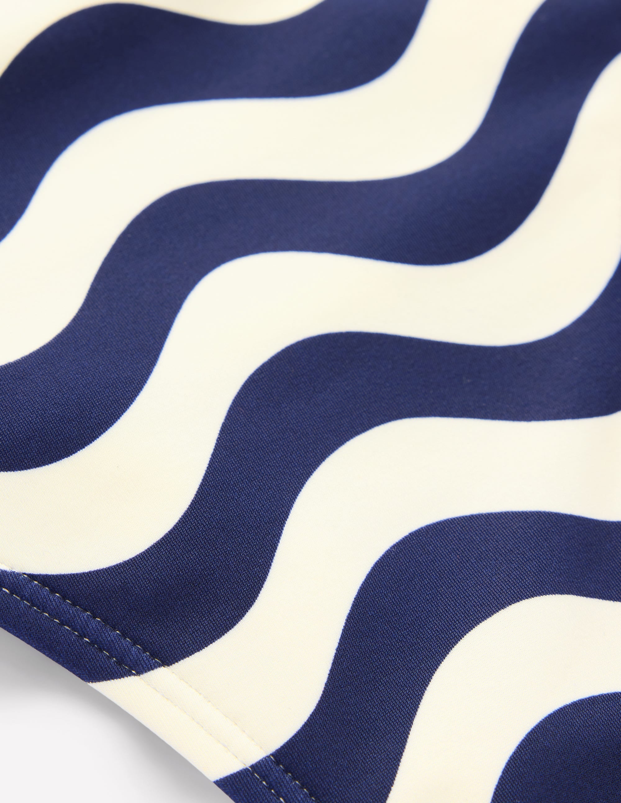 Bas de bikini intemporel-Bleu marine, motif Rhythmic Wave - Image 7