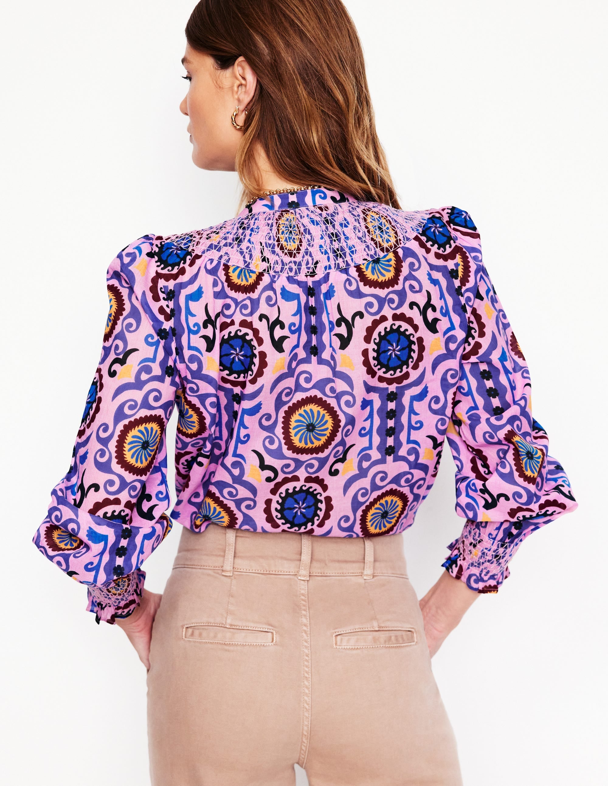Effie Gesmokte Bluse-Weicher Lavendel, Zierwelle - Image 4