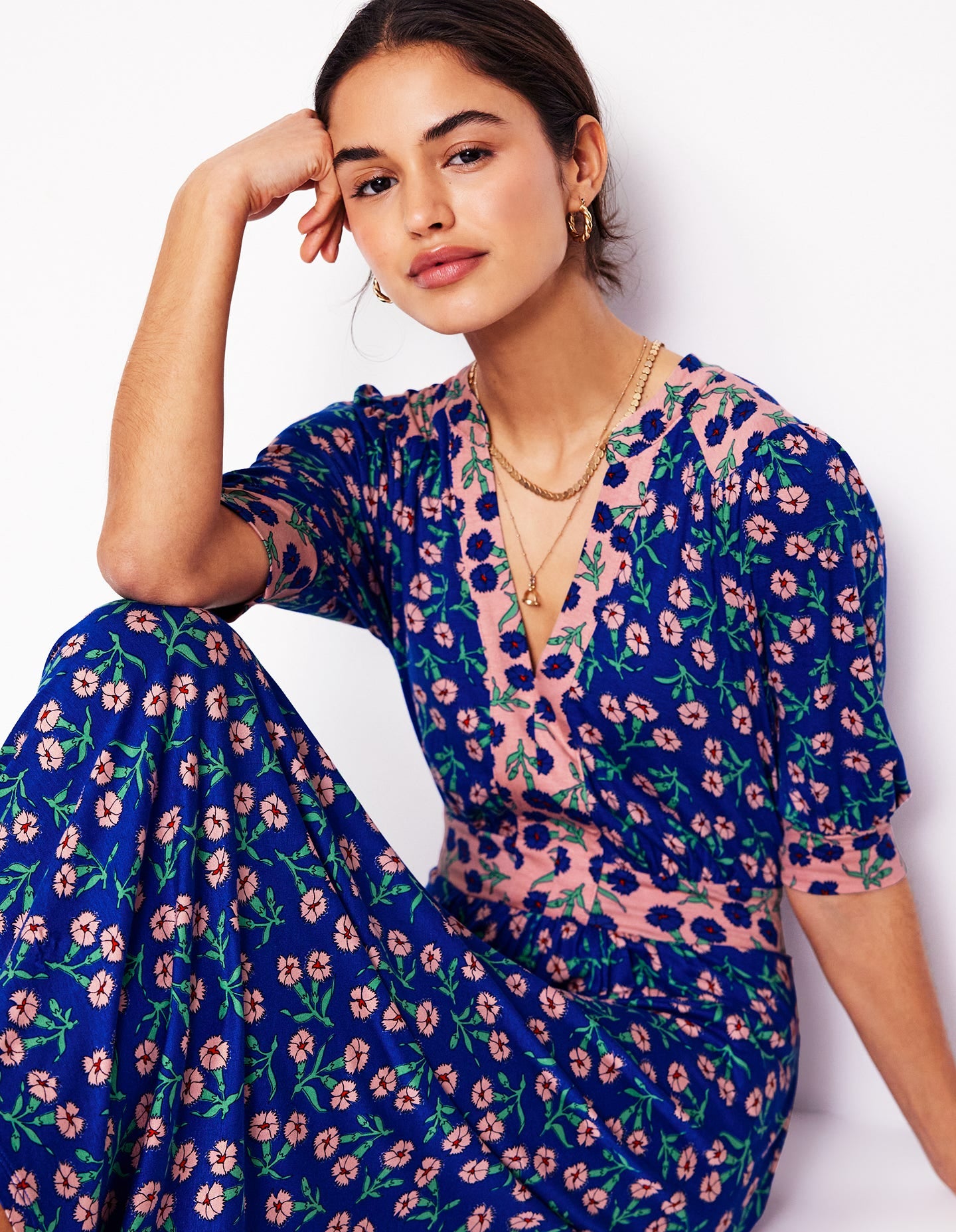 Robe midi style 40s Lily en jersey-Bleu vif, motif Carnation Sprig - Image 1