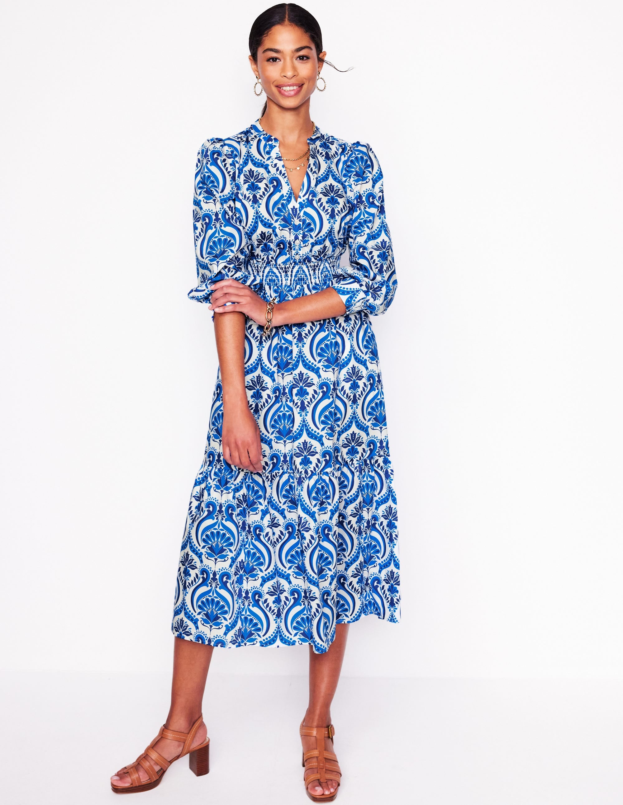 Elena Gestuftes Midikleid aus Baumwolle-Blau, Blumenmuster mit Ornamenten - Image 1