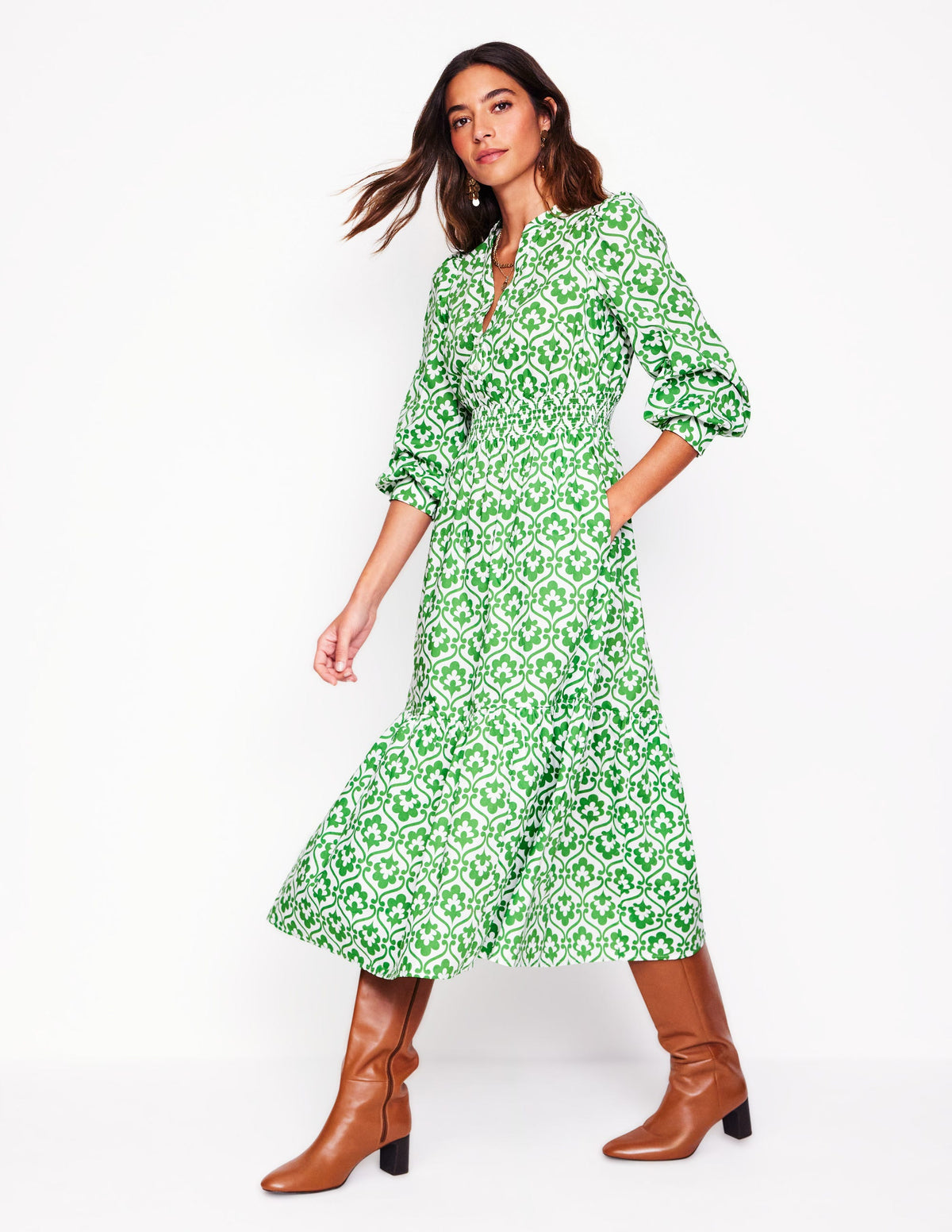 Elena Gestuftes Midikleid aus Baumwolle-Paradiesgrün, Efeu-Spalier - Image 5