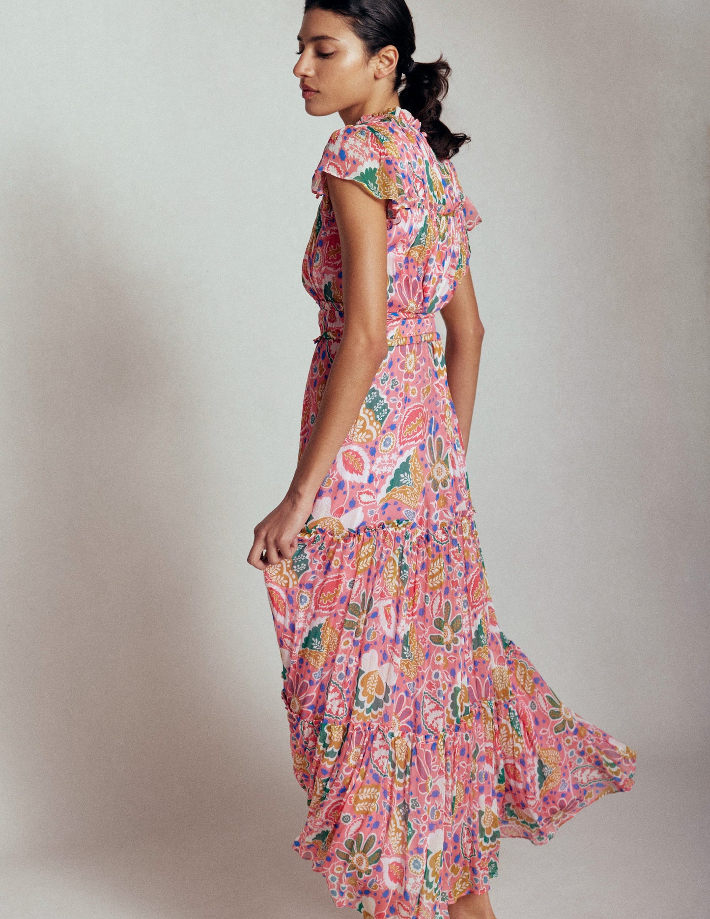 Hochgeschlossenes, ärmelloses Kleid-Bunt, Blühende Blüten