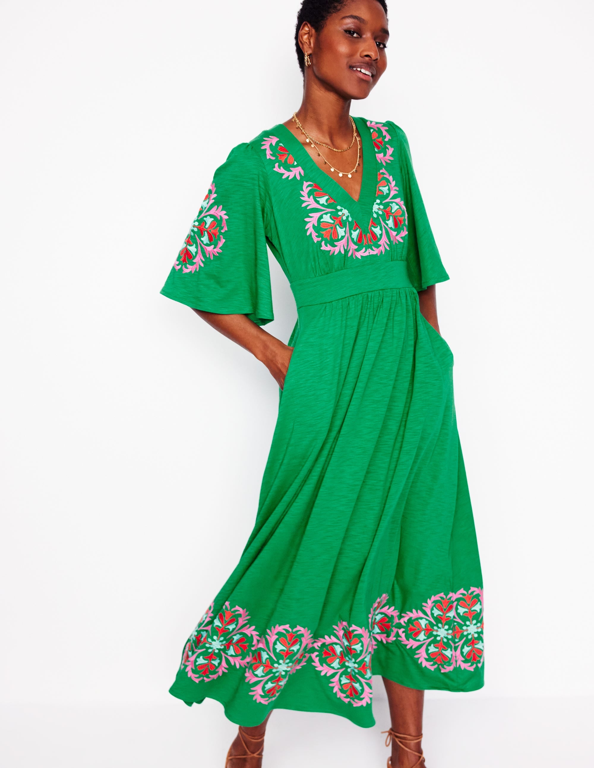 Robe kimono Maya brodée-Émeraude profond, broderie - Image 1