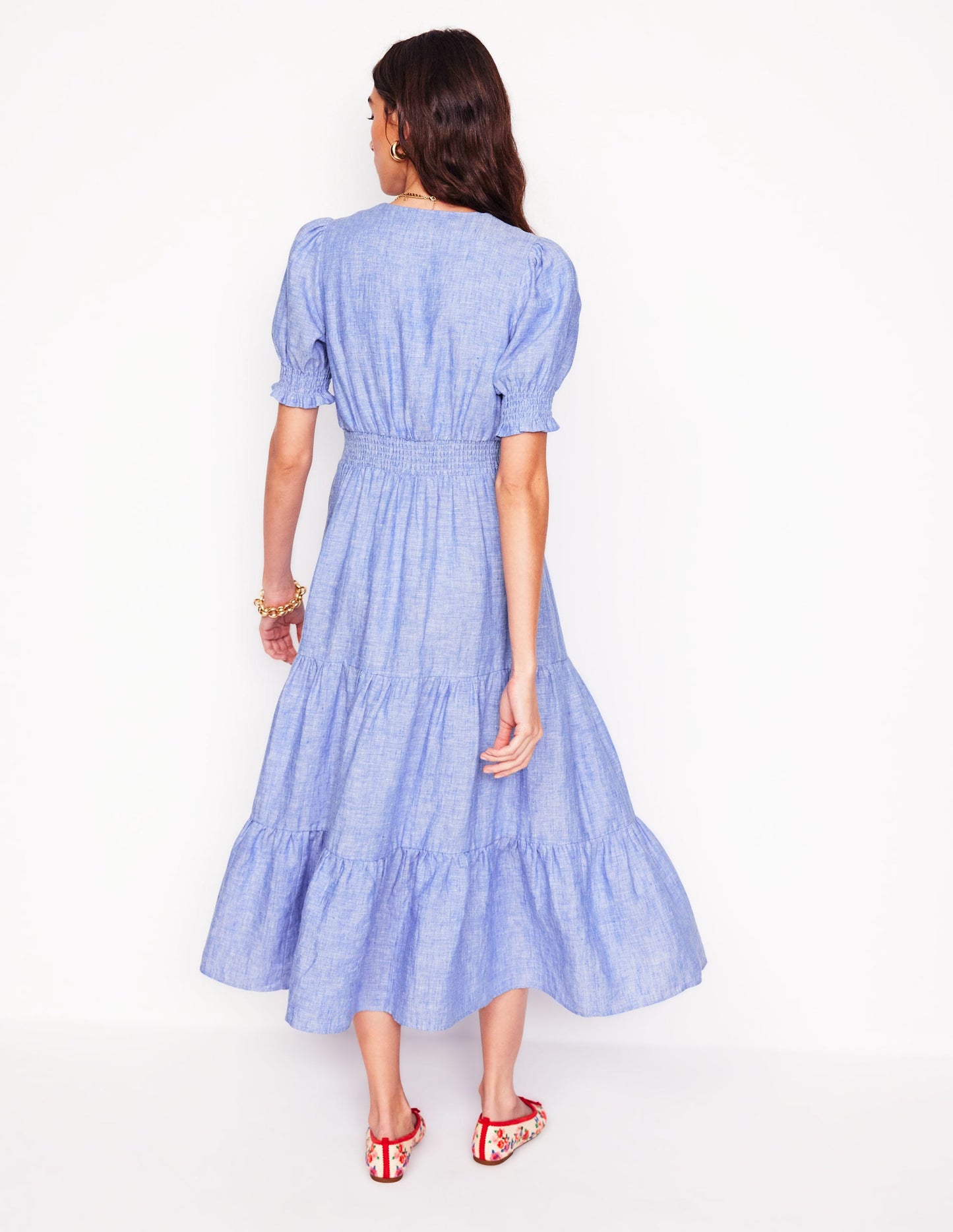 Anna Gestuftes Midikleid aus Leinen-Sommerblau Chambray