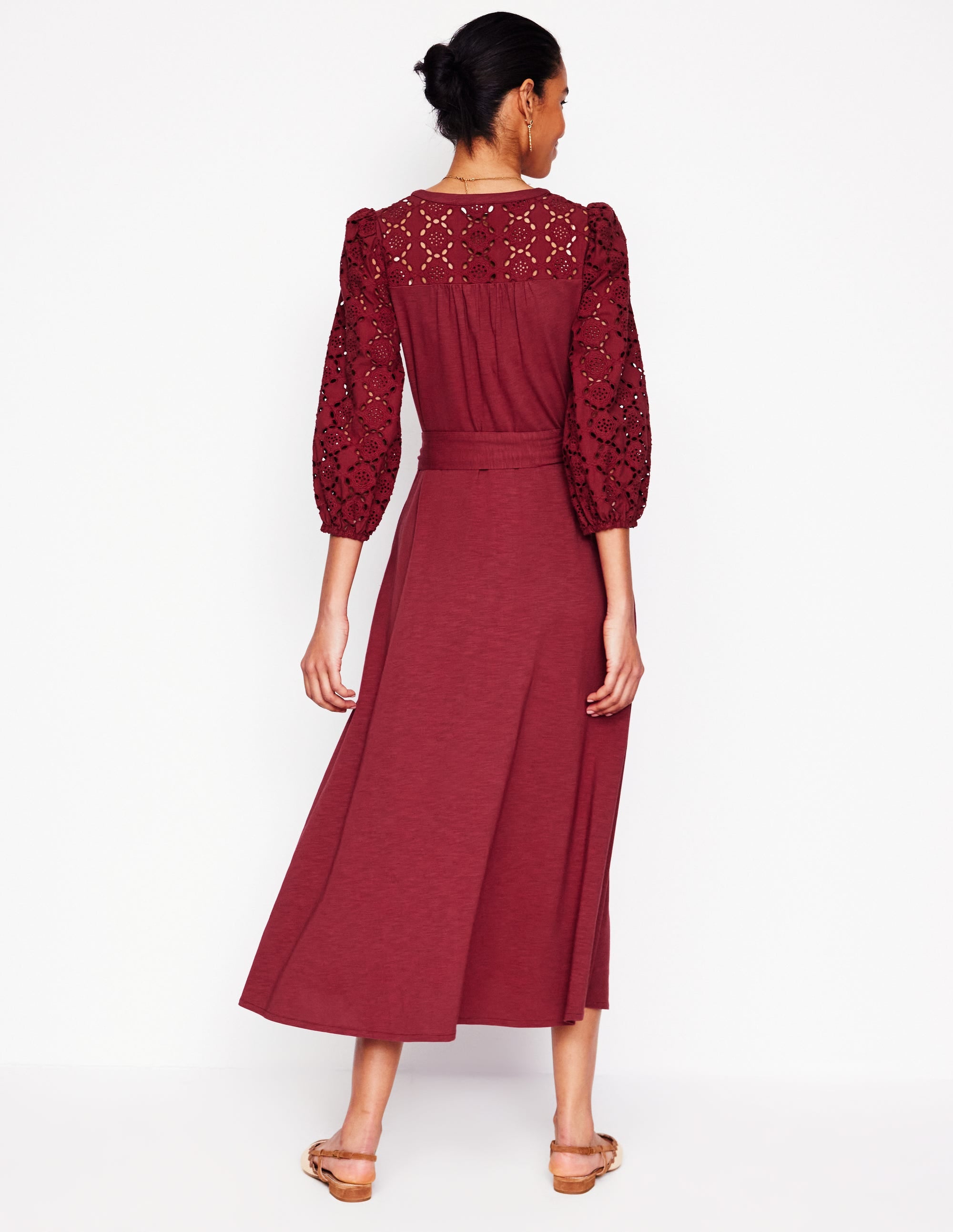 Eden Jerseykleid mit Lochstickerei-Granatrot - Image 4