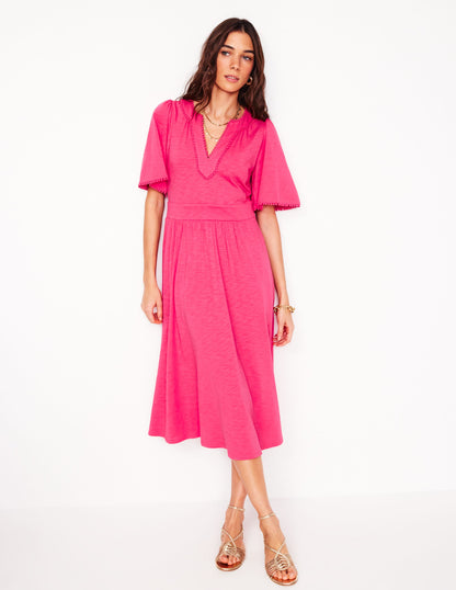 Maddie Jerseykleid mit Besatz-Kamelienrosa