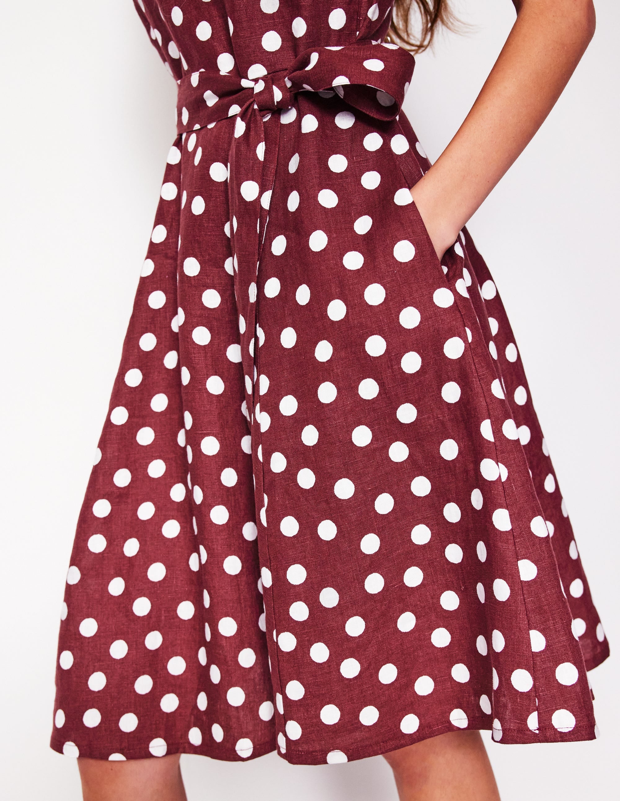 Robe en lin Anya sans manches-Châtaigne, pois abstraits - Image 2