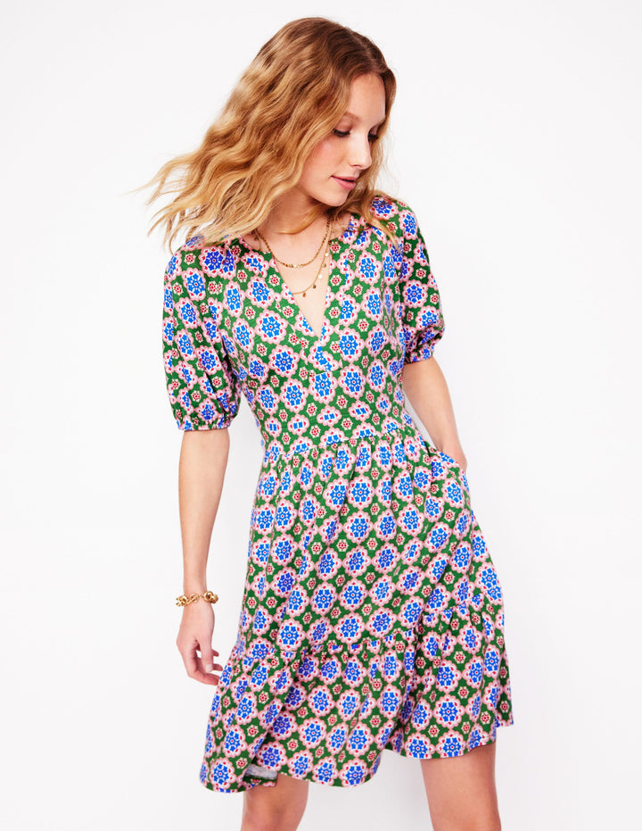 Piper Kurzes Jerseykleid-Leguangrün, Geometrisches Blütenmuster