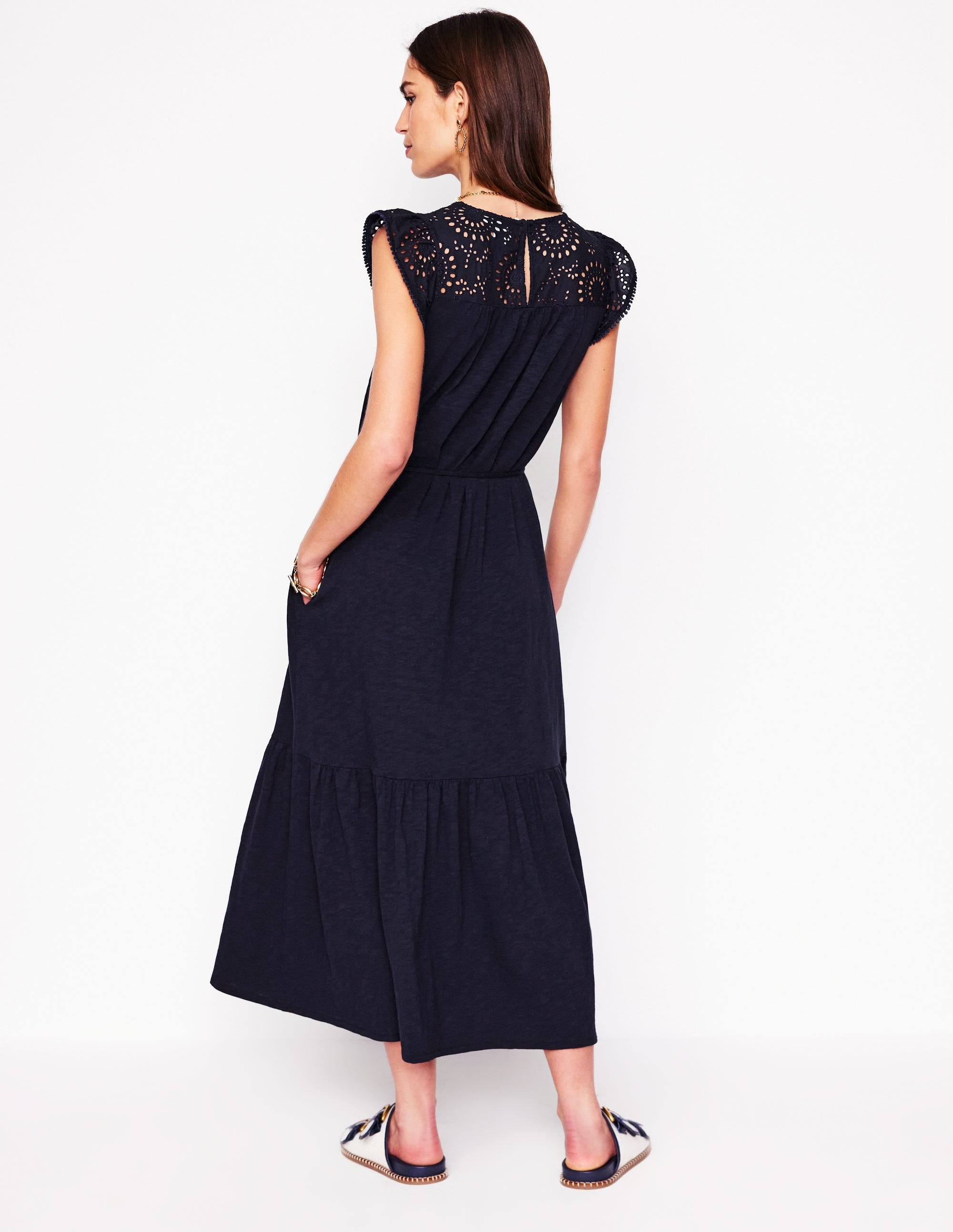Robe midi Juliet à broderie anglaise-Bleu Marine - Image 5