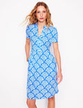 Robe Naomi à manches courtes-Bleu céruléen, motif Blossomy