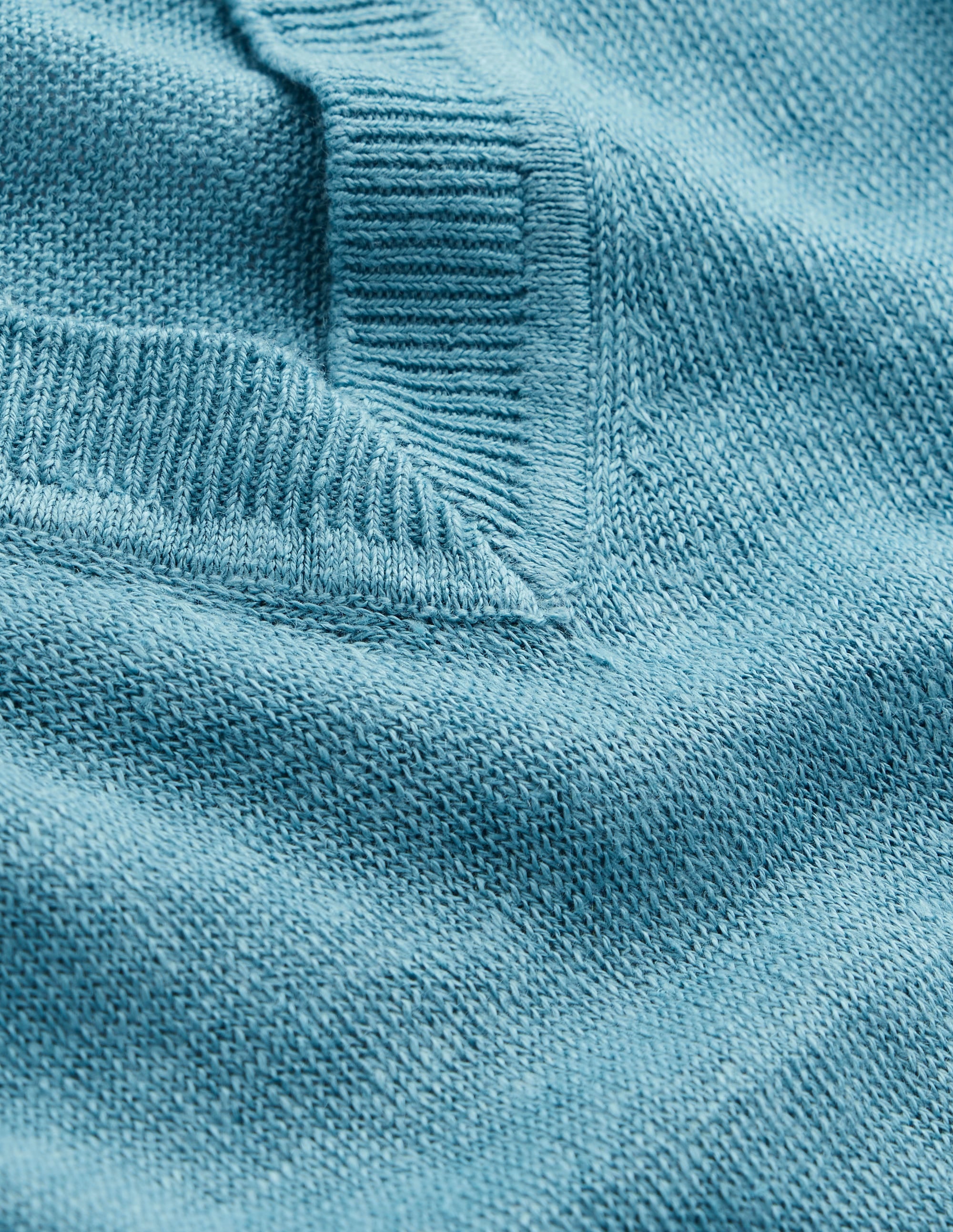 T-shirt à col en V Liv en lin-Bleu azur - Image 8