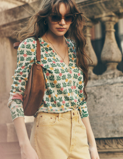 Liv Strickjacke aus Leinen mit V-Ausschnitt-Warmes Naturweiß, Dahliengarten-5