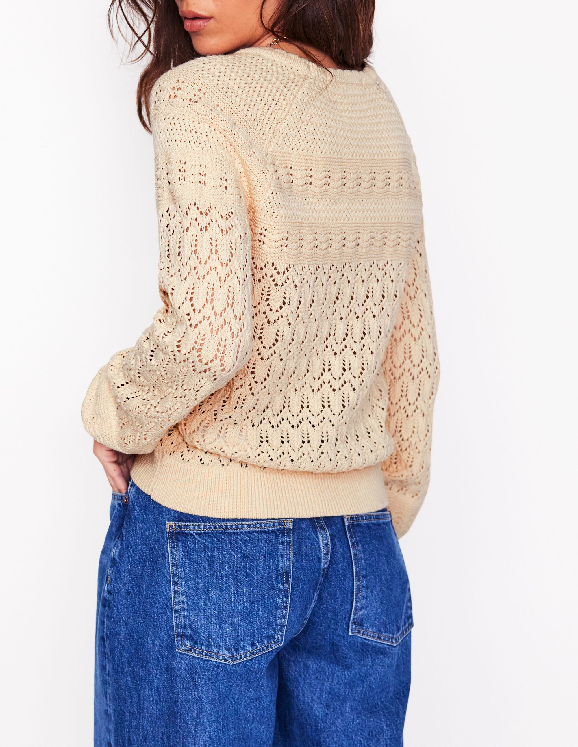 Elodie Strickjacke mit Ziernaht und V-Ausschnitt-Warmes Naturweiß - Image 3