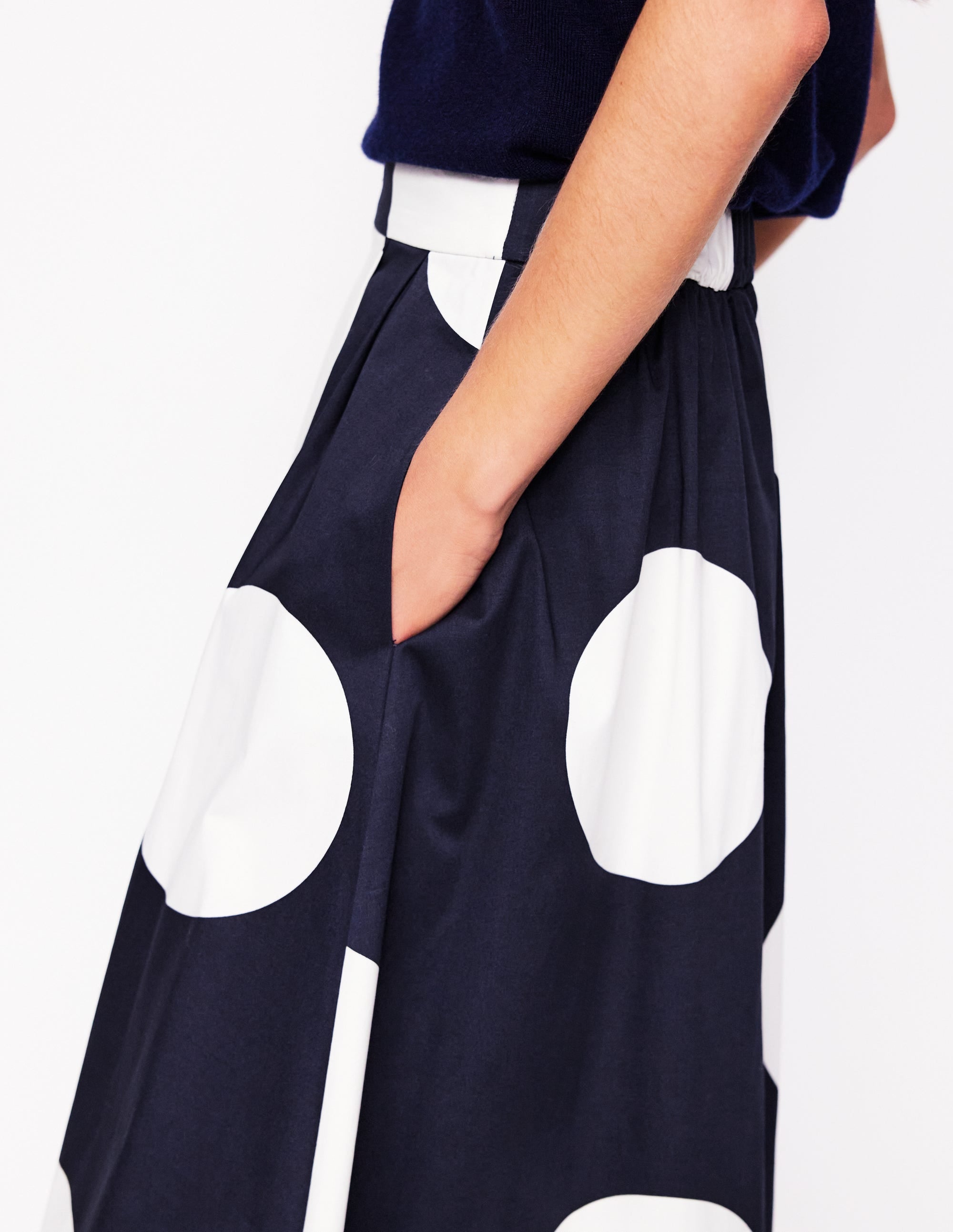 Jupe Isabella en satin de coton-Pois bleu marine - Image 3