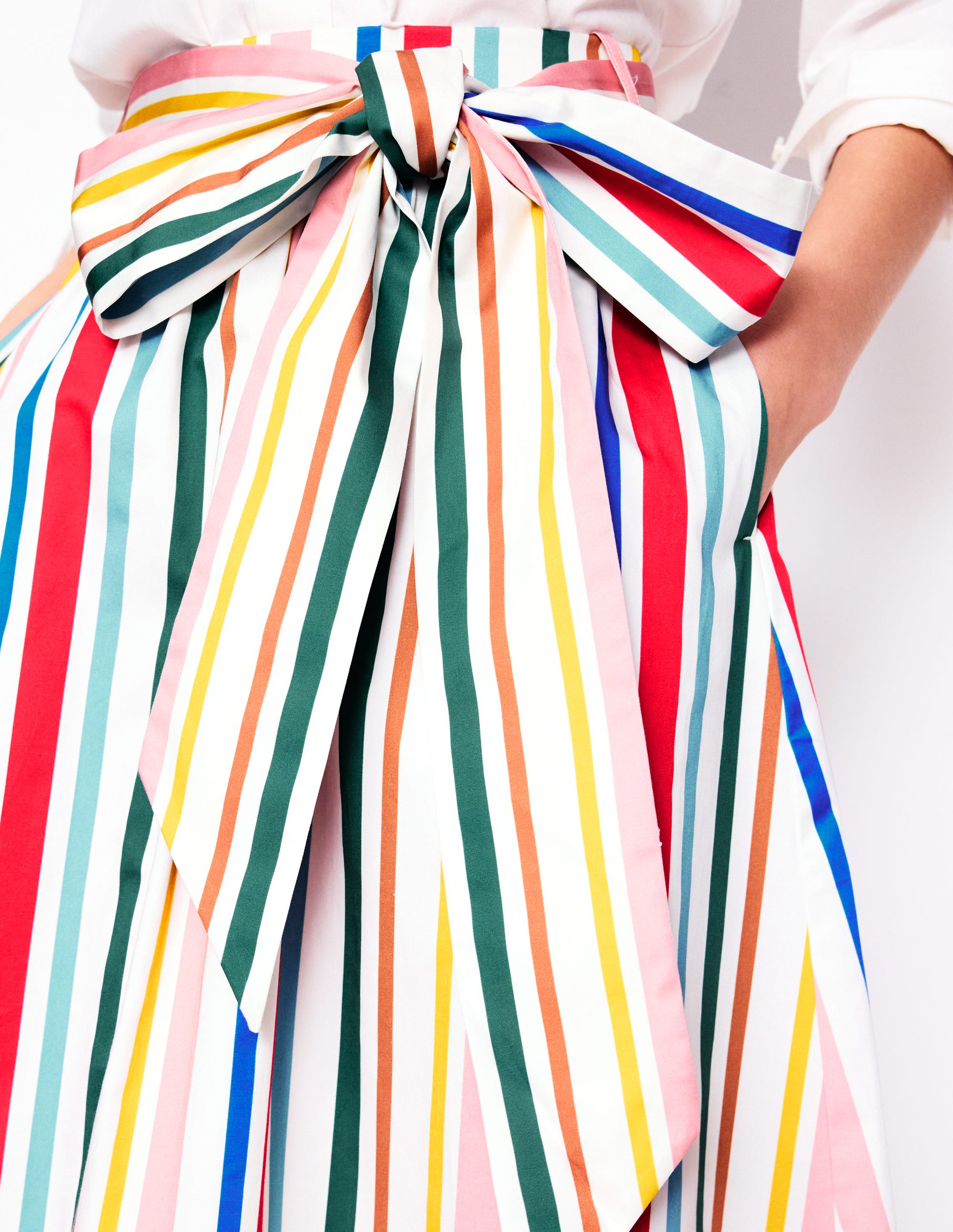 Jupe midi en satin avec ceinture à nouer-Rayé arc-en-ciel ivoire varié - Image 2