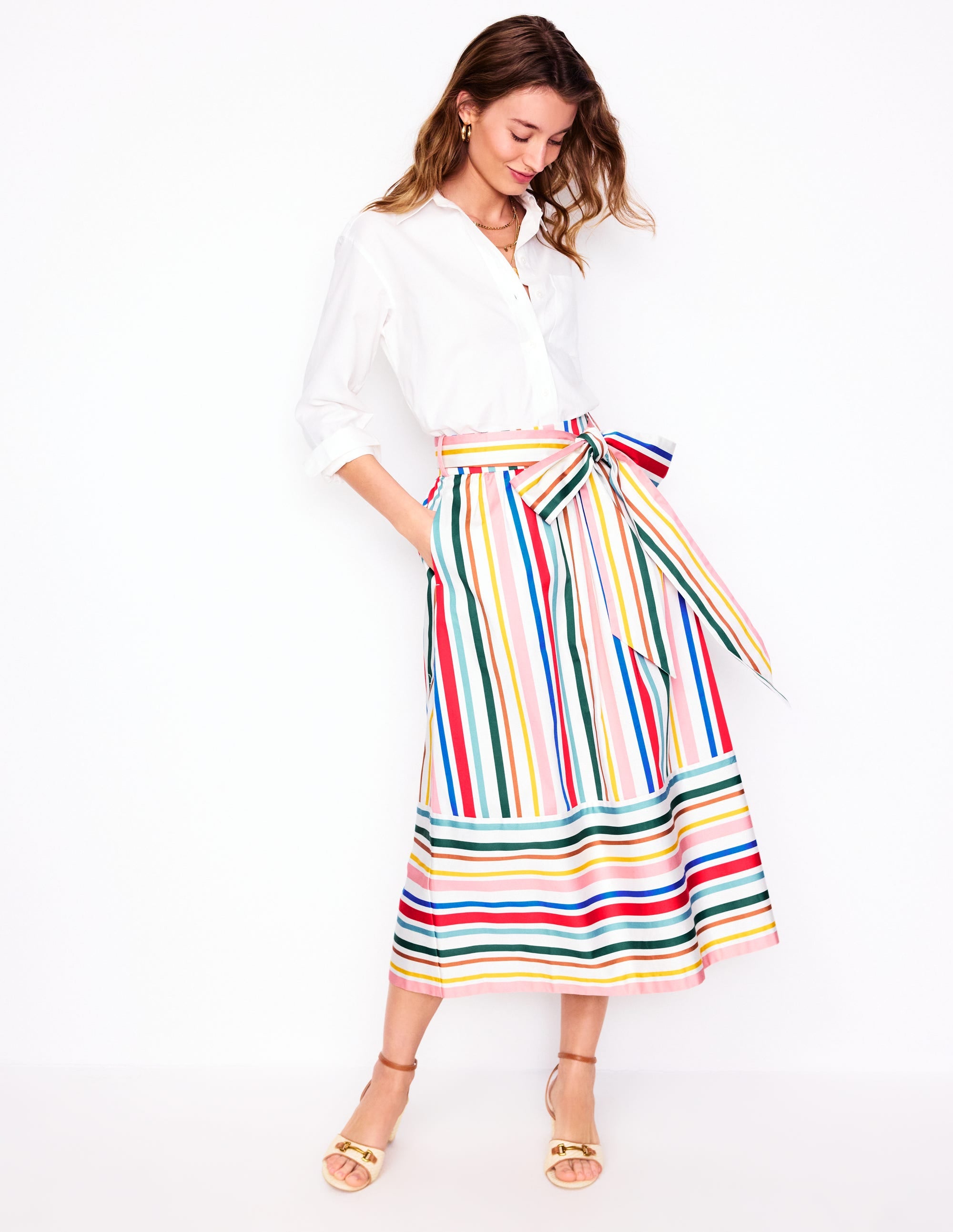 Jupe midi en satin avec ceinture à nouer-Rayé arc-en-ciel ivoire varié - Image 5