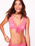 Haut de bikini noué sur le devant-Rose, motif Botanic Blush