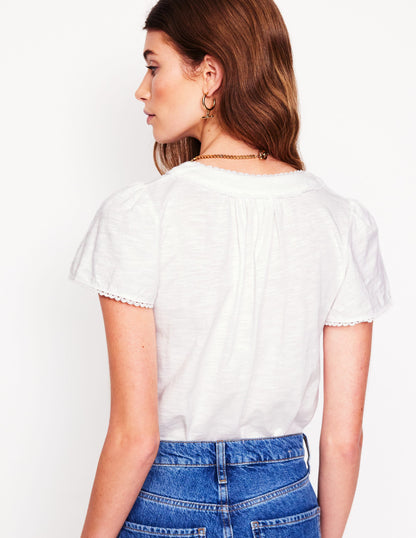 Ava Short Sleeve Top-White