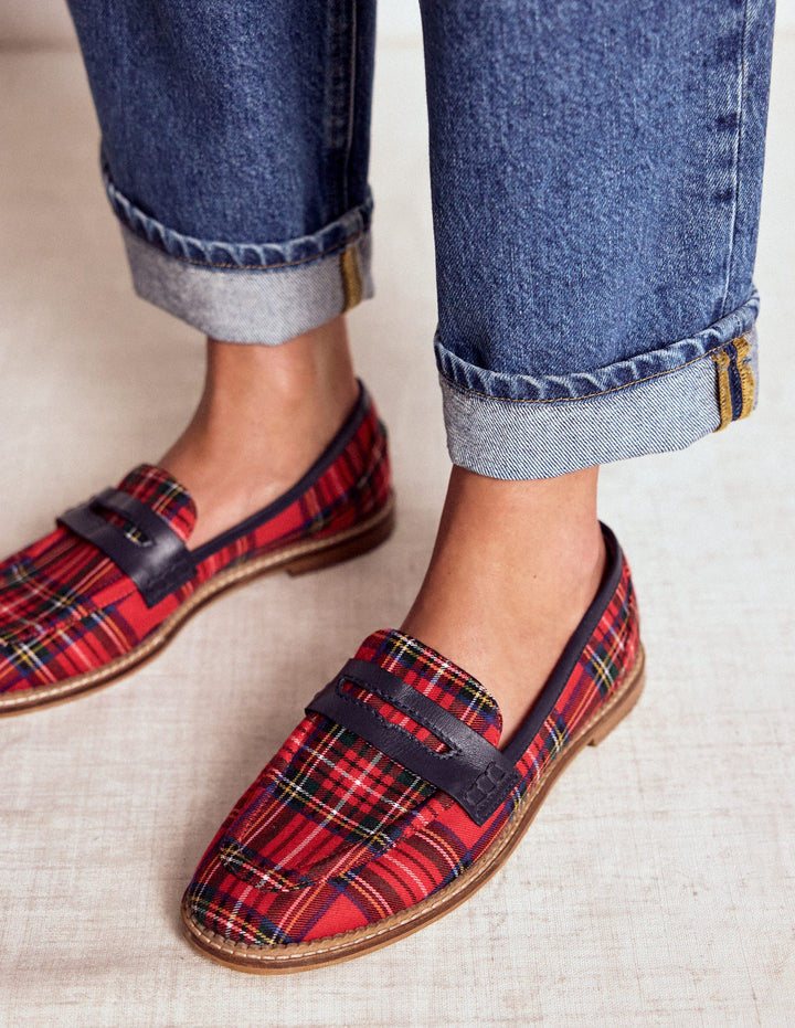 Nya Pennyloafer-Schottenmuster