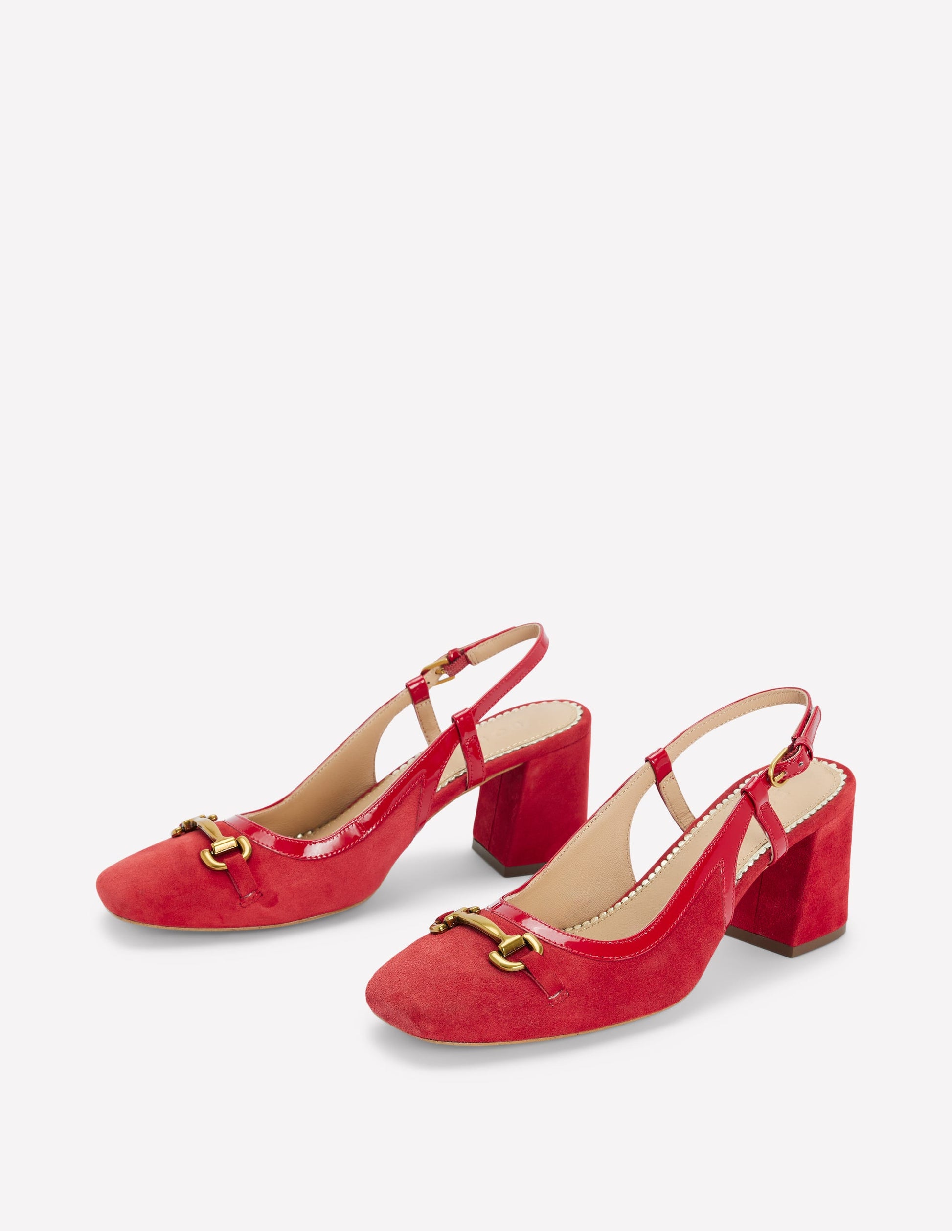 Iris Absatzschuhe mit Trensendetail und Fersenriemen-Briefkastenrot-3