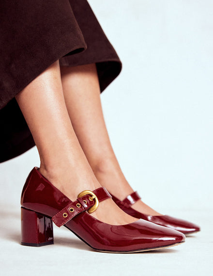 Mary Janes mit Absatz und Schnalle-Oxblood