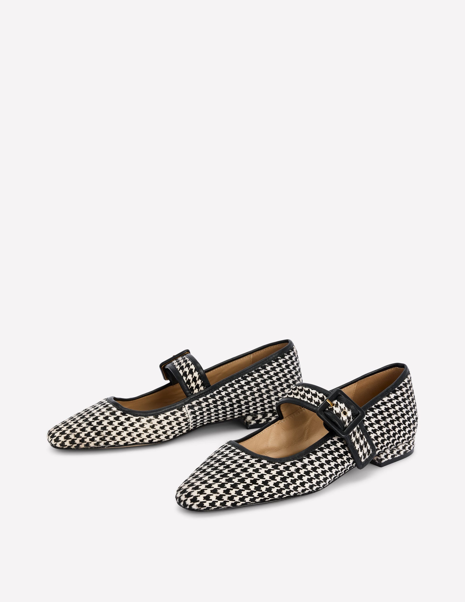 Vic Mary Janes mit geformter Spitze-Weiß/Schwarz-3