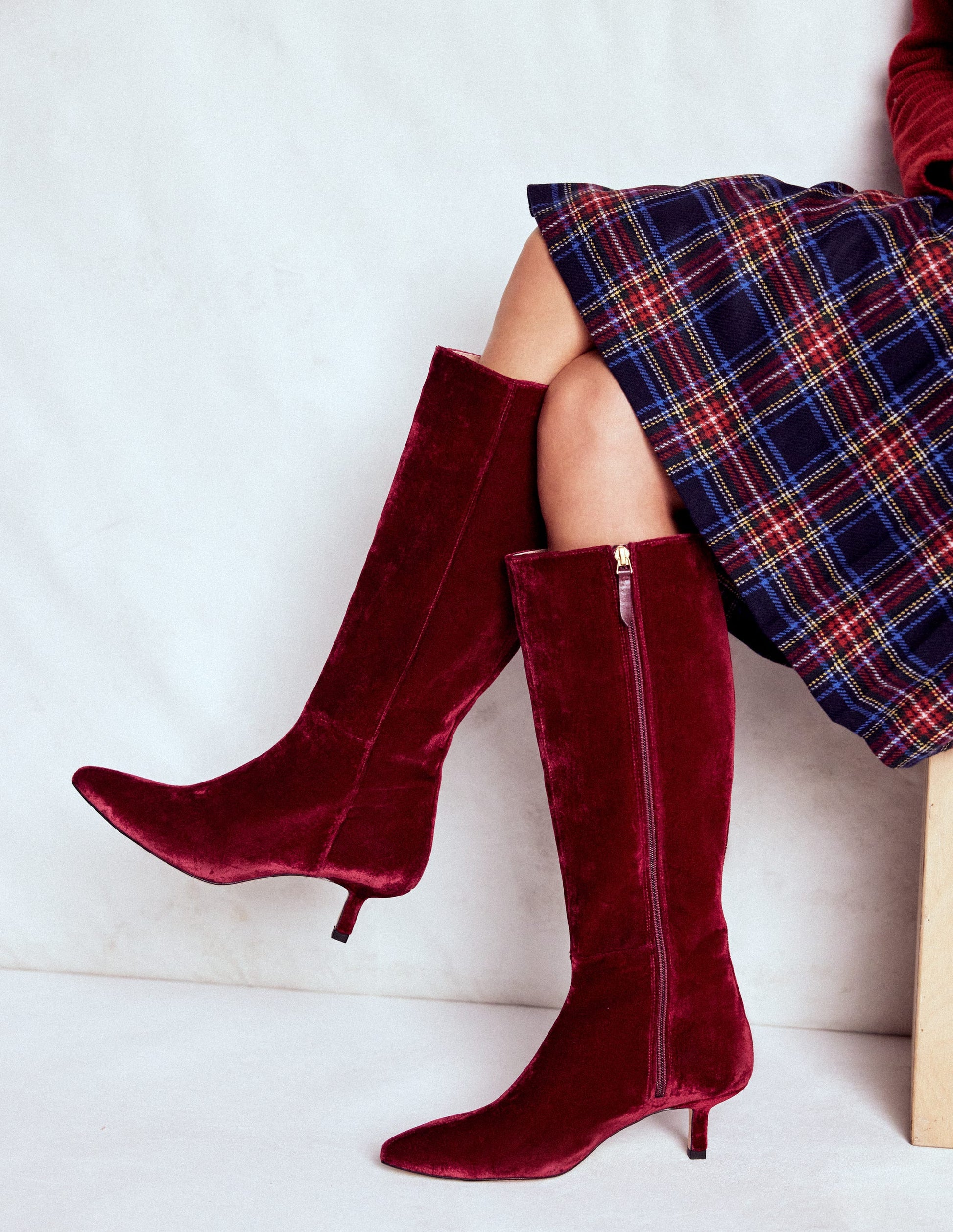 Bottes hauteur genou à petits talons-Rouge rubis-3