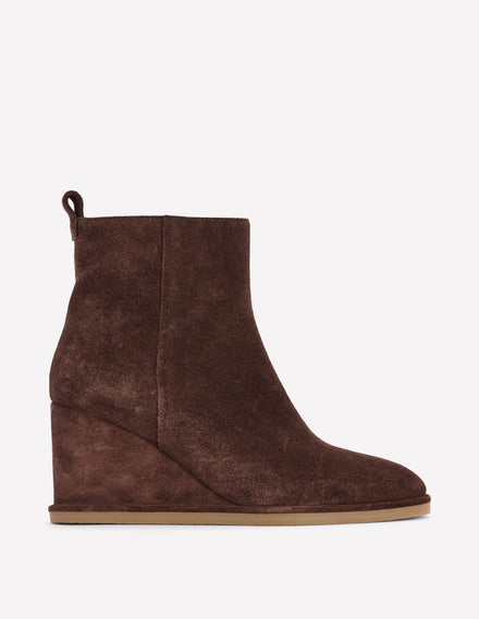 Smart Wedge Boots-Bitter Chocolate