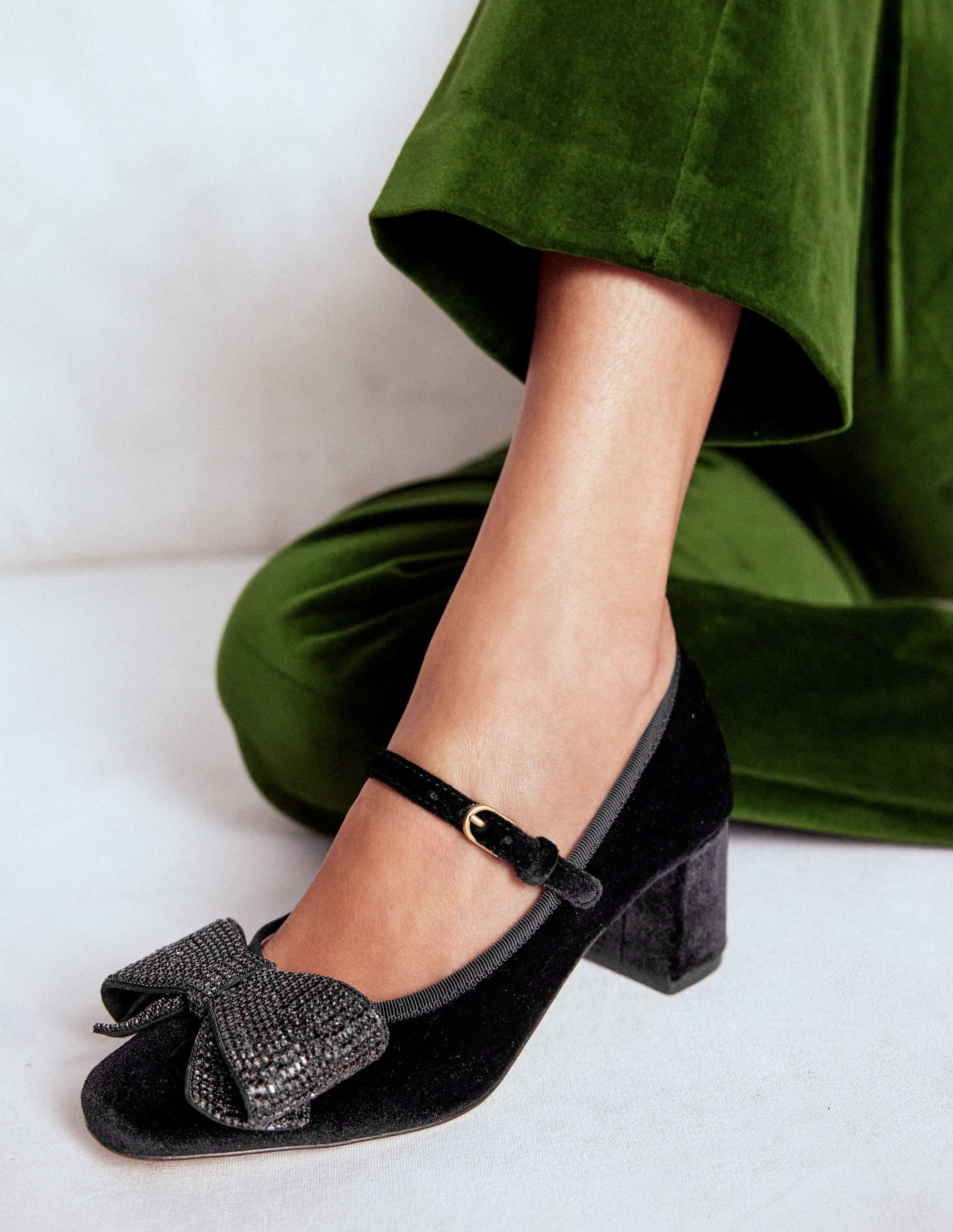 Pumps mit Blockabsatz und Schleifenverzierung-Schwarz - Image 2