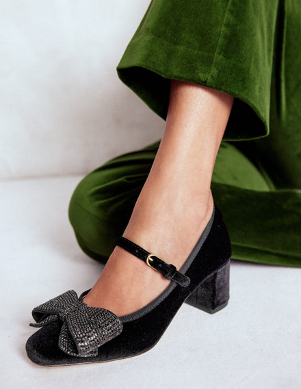 Embellished Bow Block Heels-Black