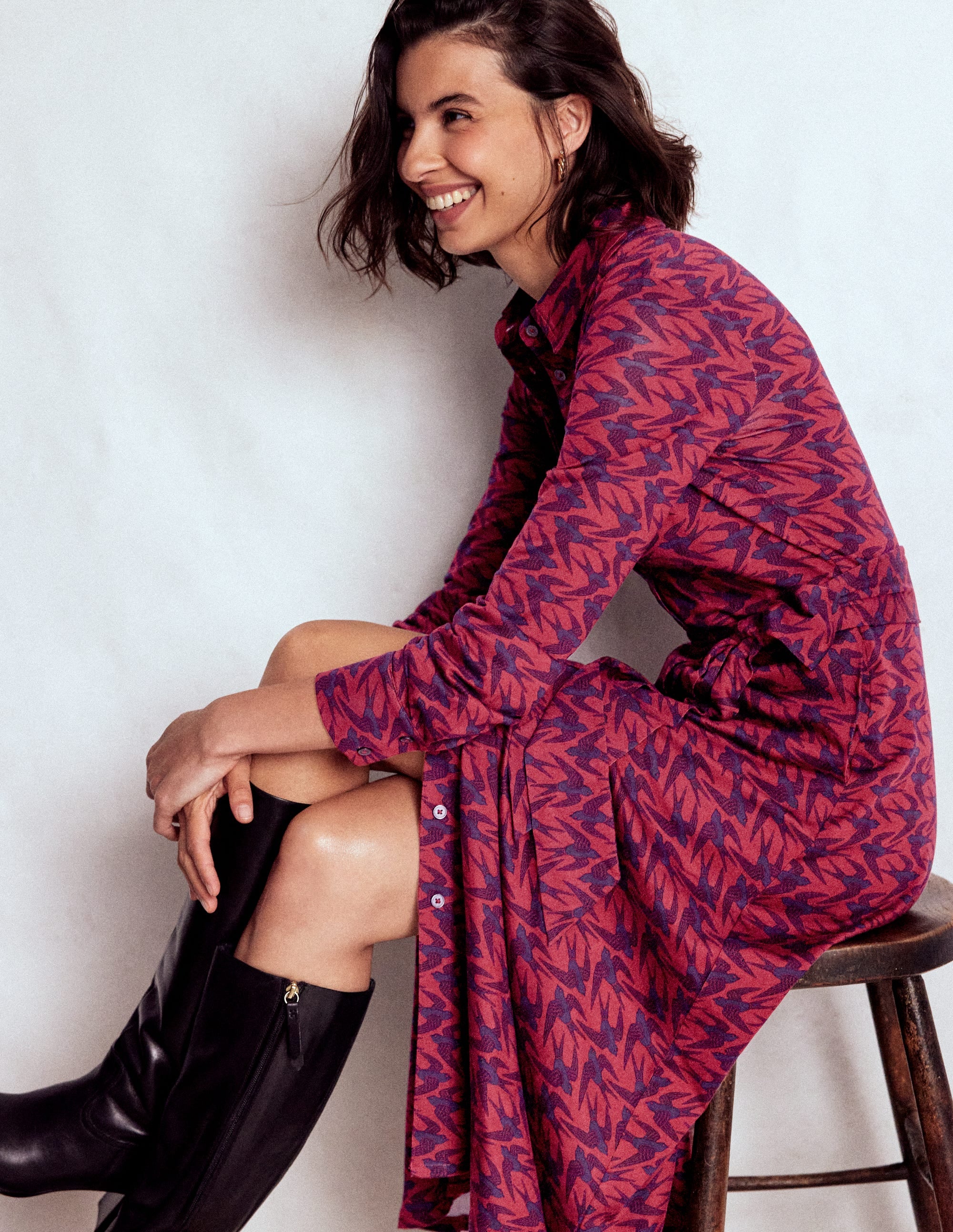 Robe-chemise Marcia en jersey-Rouge bordeaux, motif Swooping Swallow - Image 5