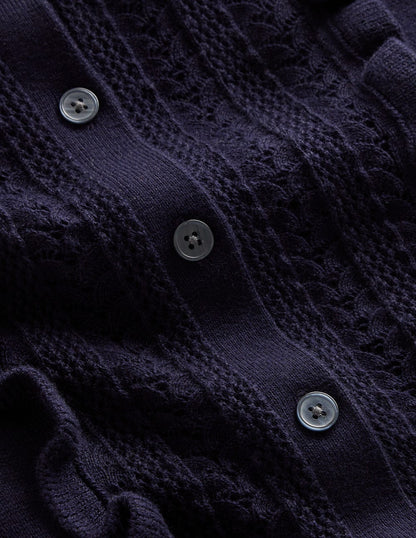 Winifred Strickkleid mit Rüschen-Marineblau-6
