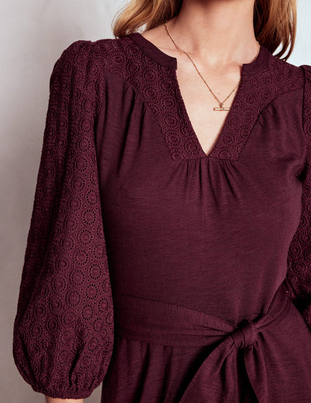 Eden Jerseykleid mit Lochstickerei-Dunkle Kirsche