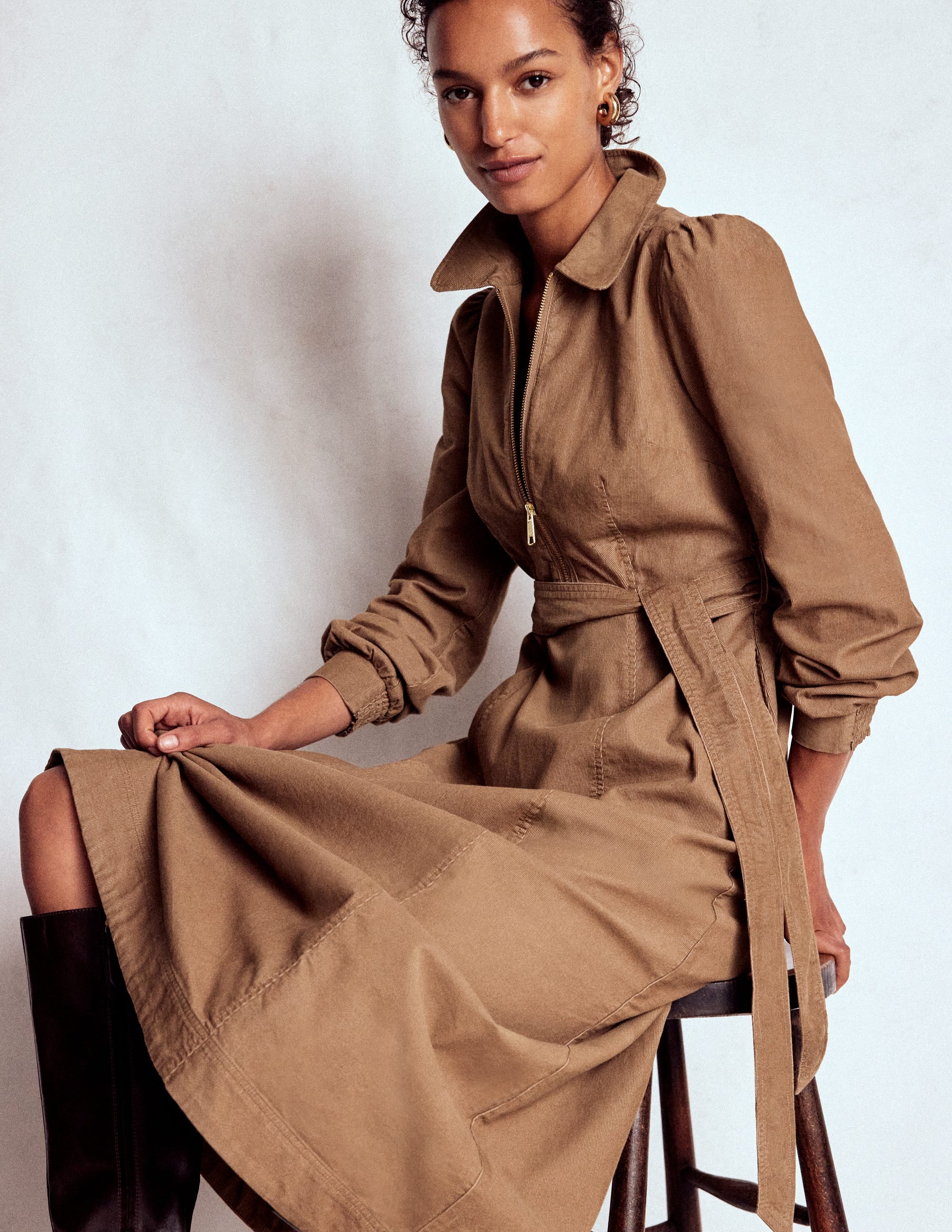 Adelaide Cord-Midikleid mit Reißverschluss-Milchkaffee - Image 1