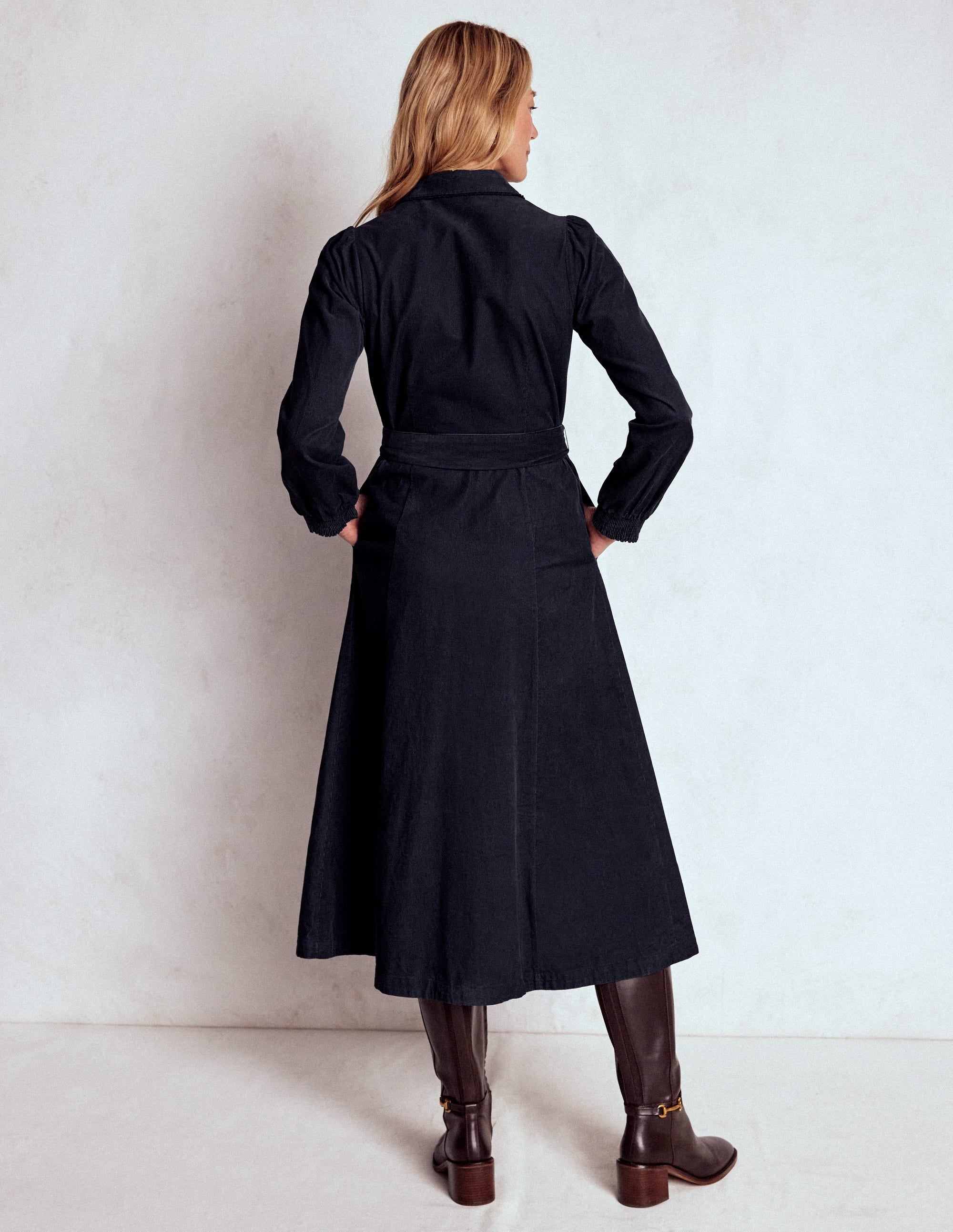 Robe midi Clara en velours côtelé-Bleu Nuit - Image 4