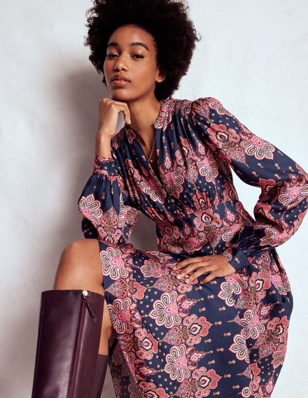 Robe Cassie style 40s à smocks-Bleu marine, motif cachemire ornementé