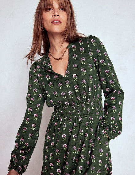 Robe courte Sarah en jersey-Mousse hivernale, motif floral xylographique