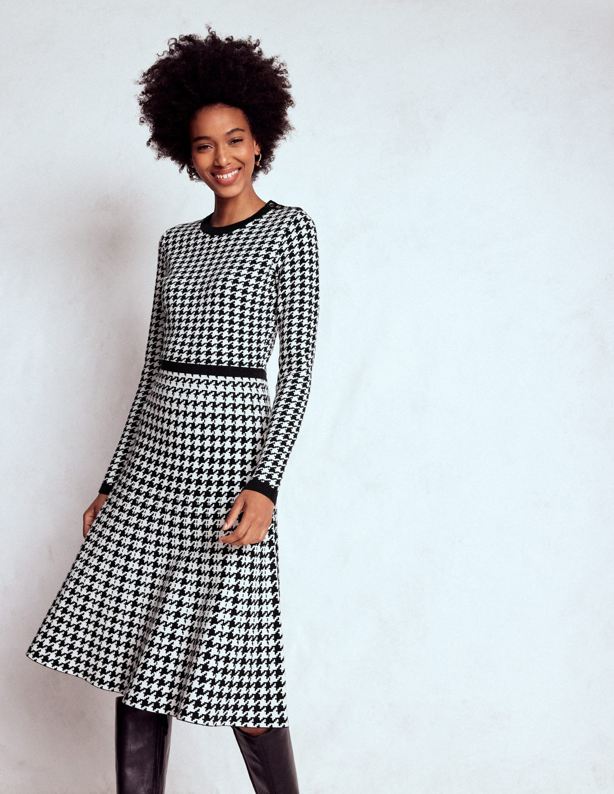 Robe Maria boutonnée en maille-Pied-de-poule noir et ivoire - Image 1