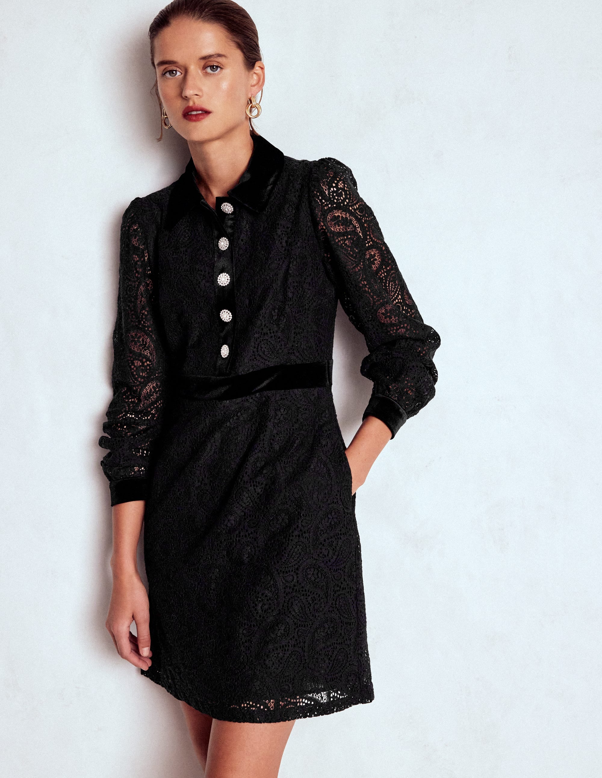 Spitzenkleid mit Knöpfen und Kragen-Schwarz - Image 1
