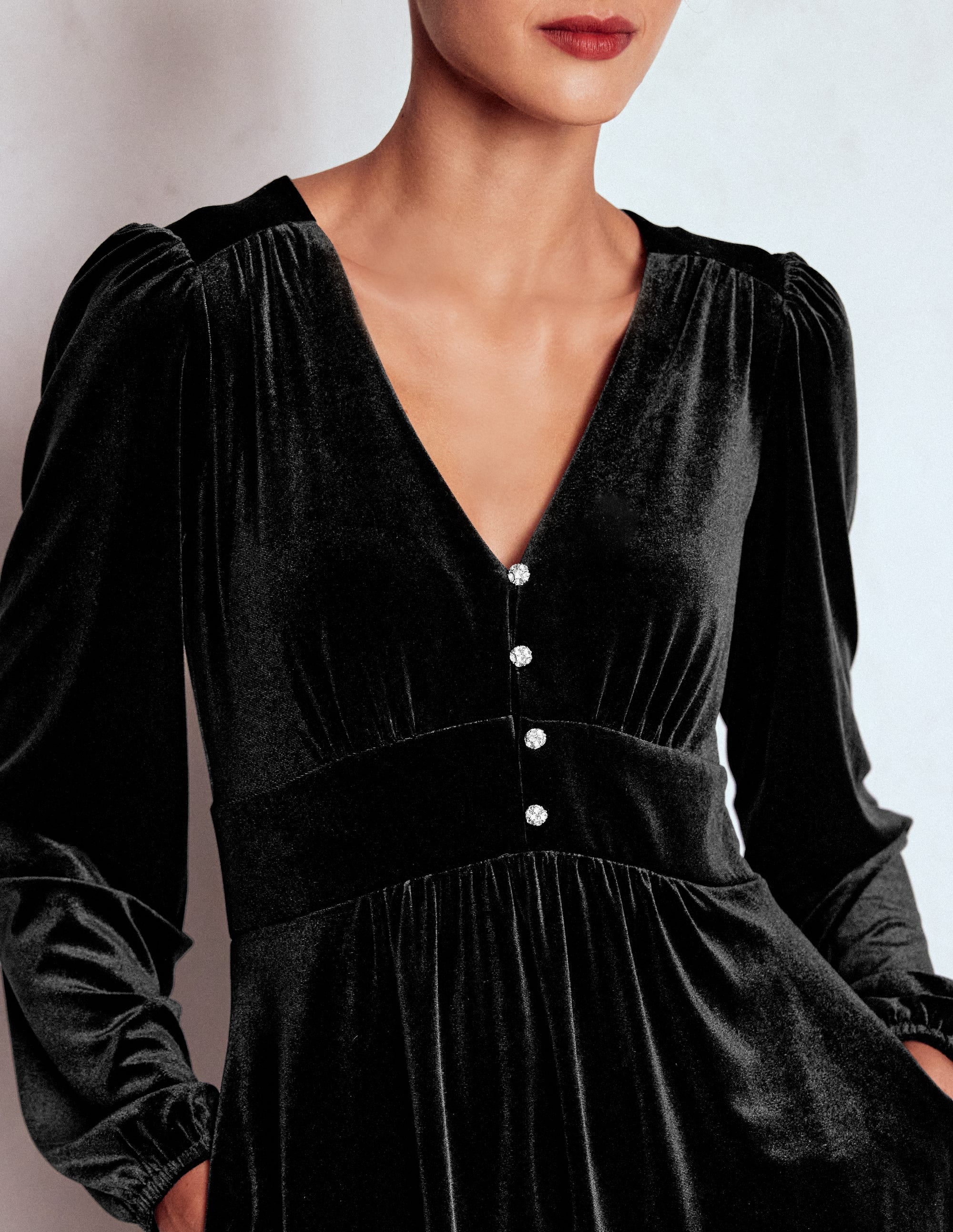 Jocelyn Kurzes Samtkleid-Schwarz - Image 2