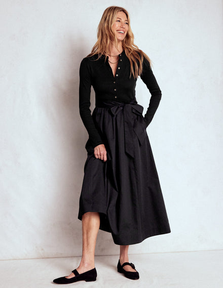 Kleid aus Rippstrick-Mix mit Knopfleiste-Schwarz