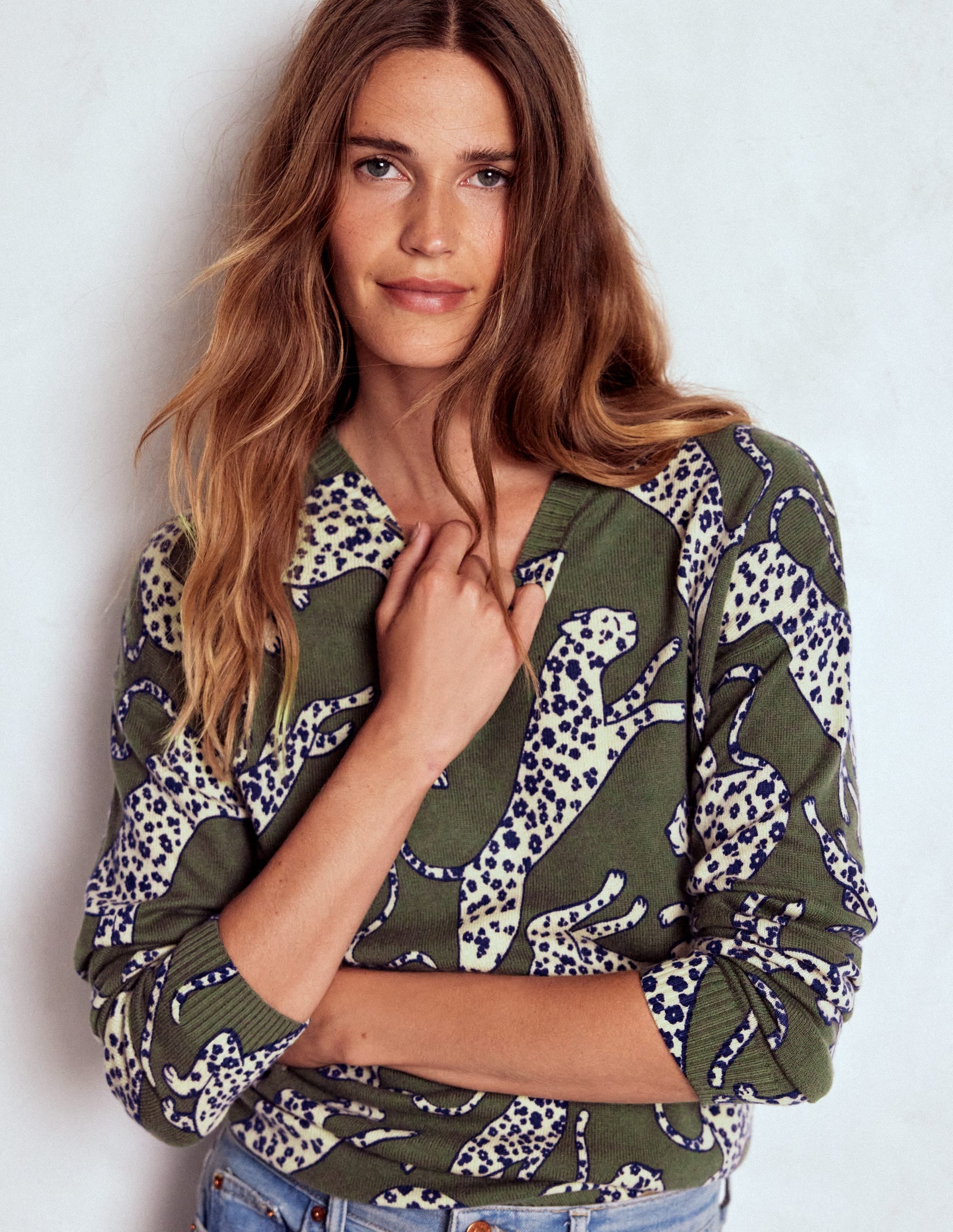 Lydia Kaschmirpullover-Waldgrün, Leopard - Image 4