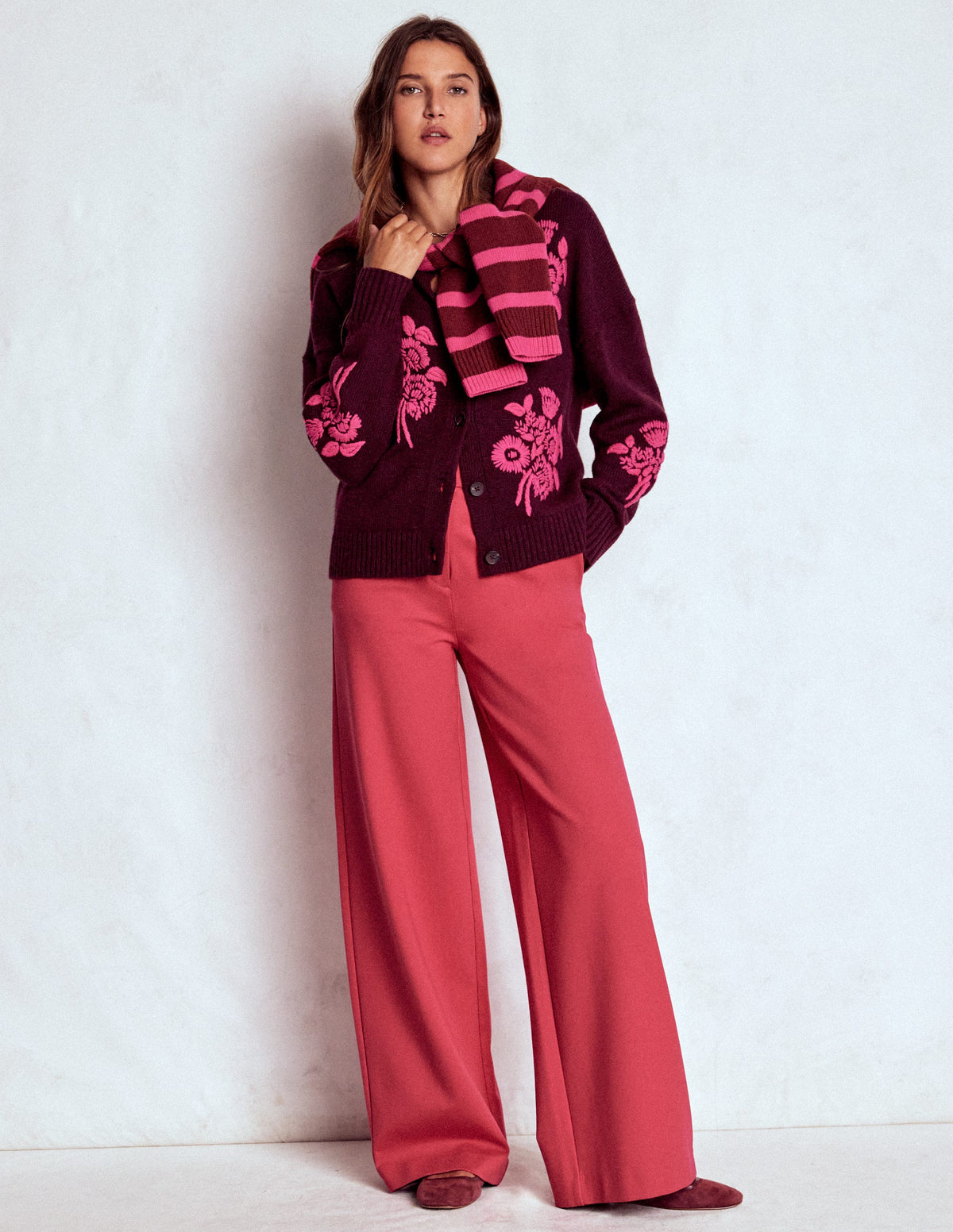 Natalie Strickjacke mit Stickerei-Dunkle Kirsche Bouquet - Image 5