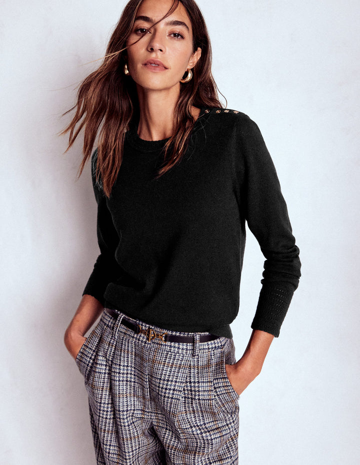 Briony Pullover mit Ziernähten-Schwarz