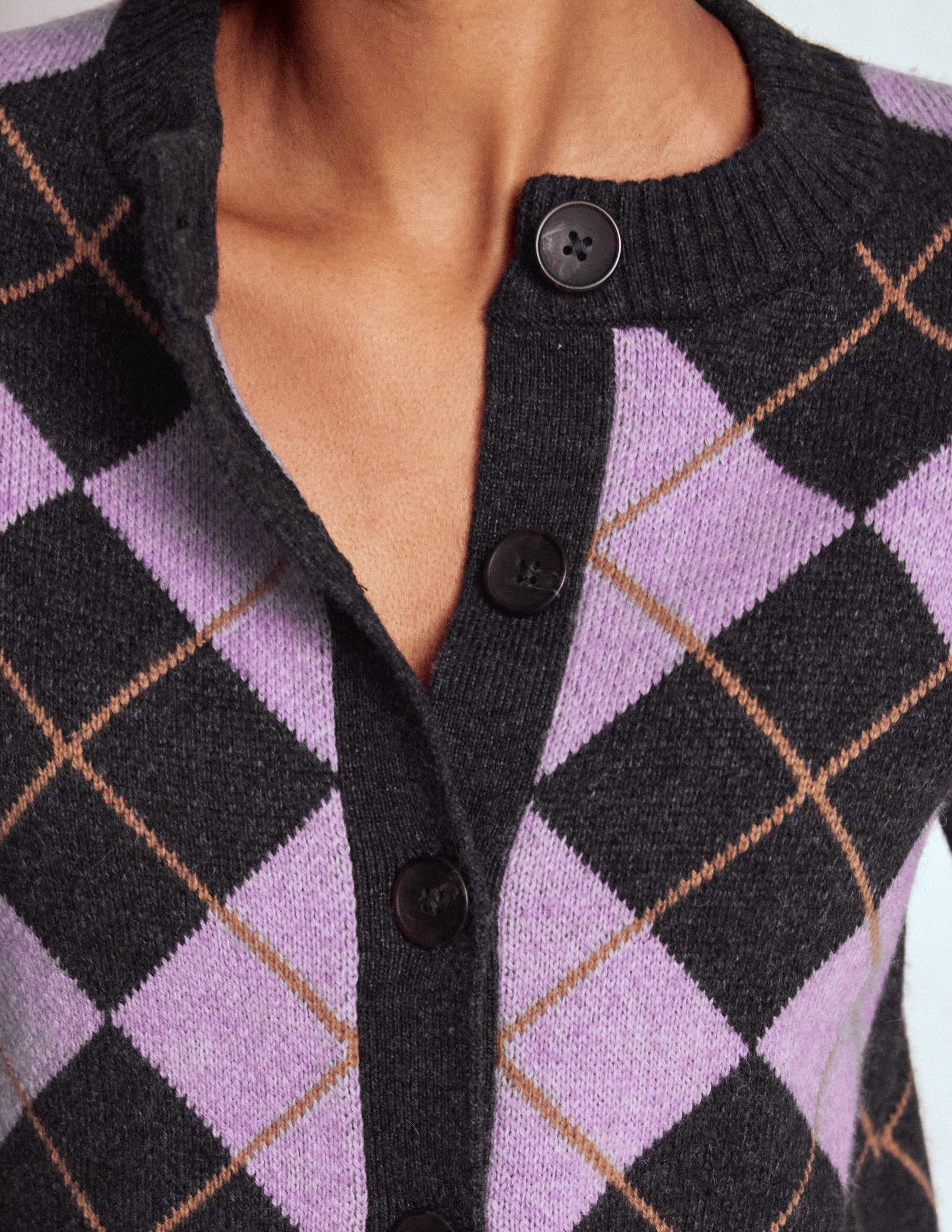 Abi Jacquard-Strickjacke-Flieder, Anthrazit Meliert, Argyle - Image 2