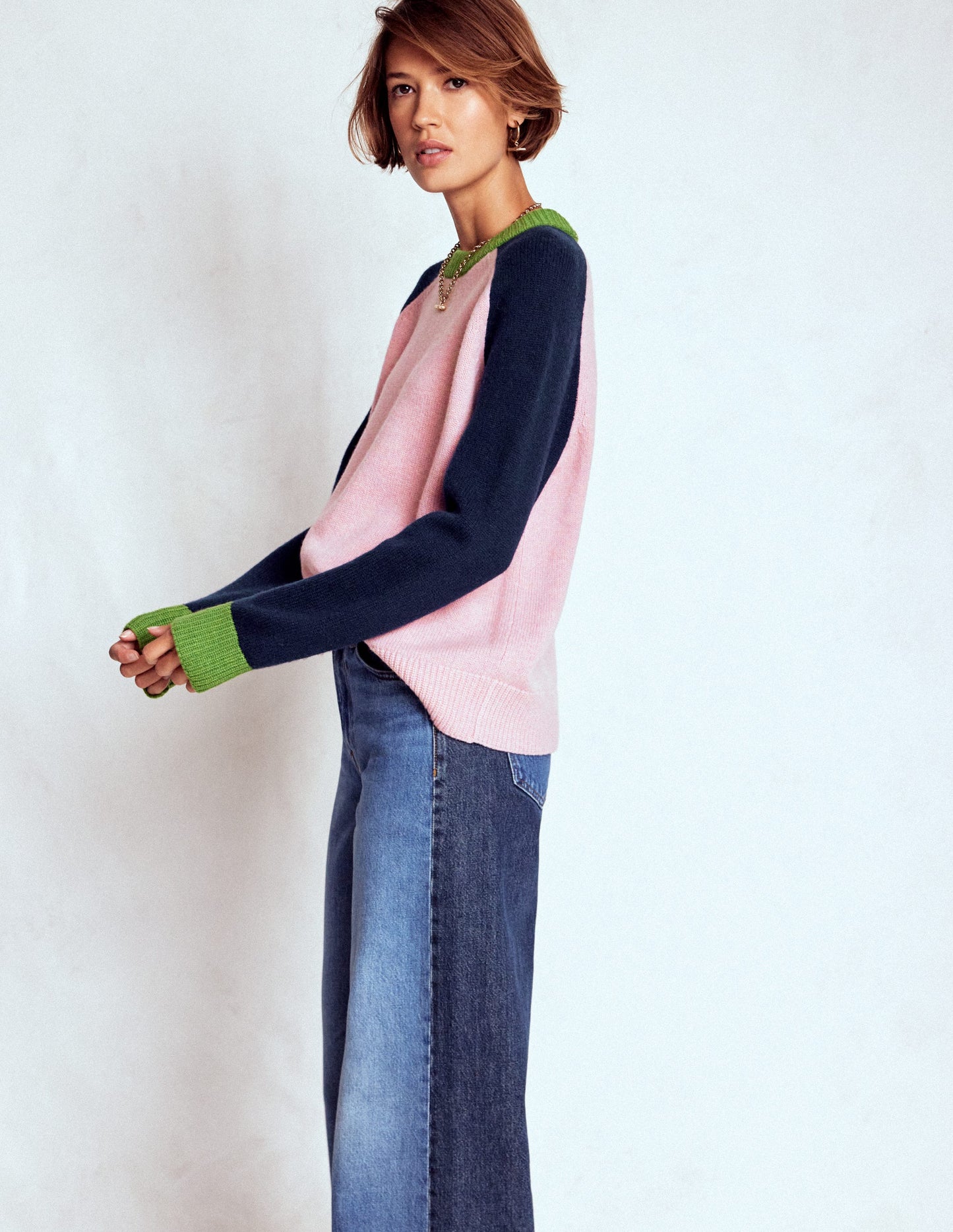 Marion Merino-Pullover-Blassrosa, Marineblau Blockfarben